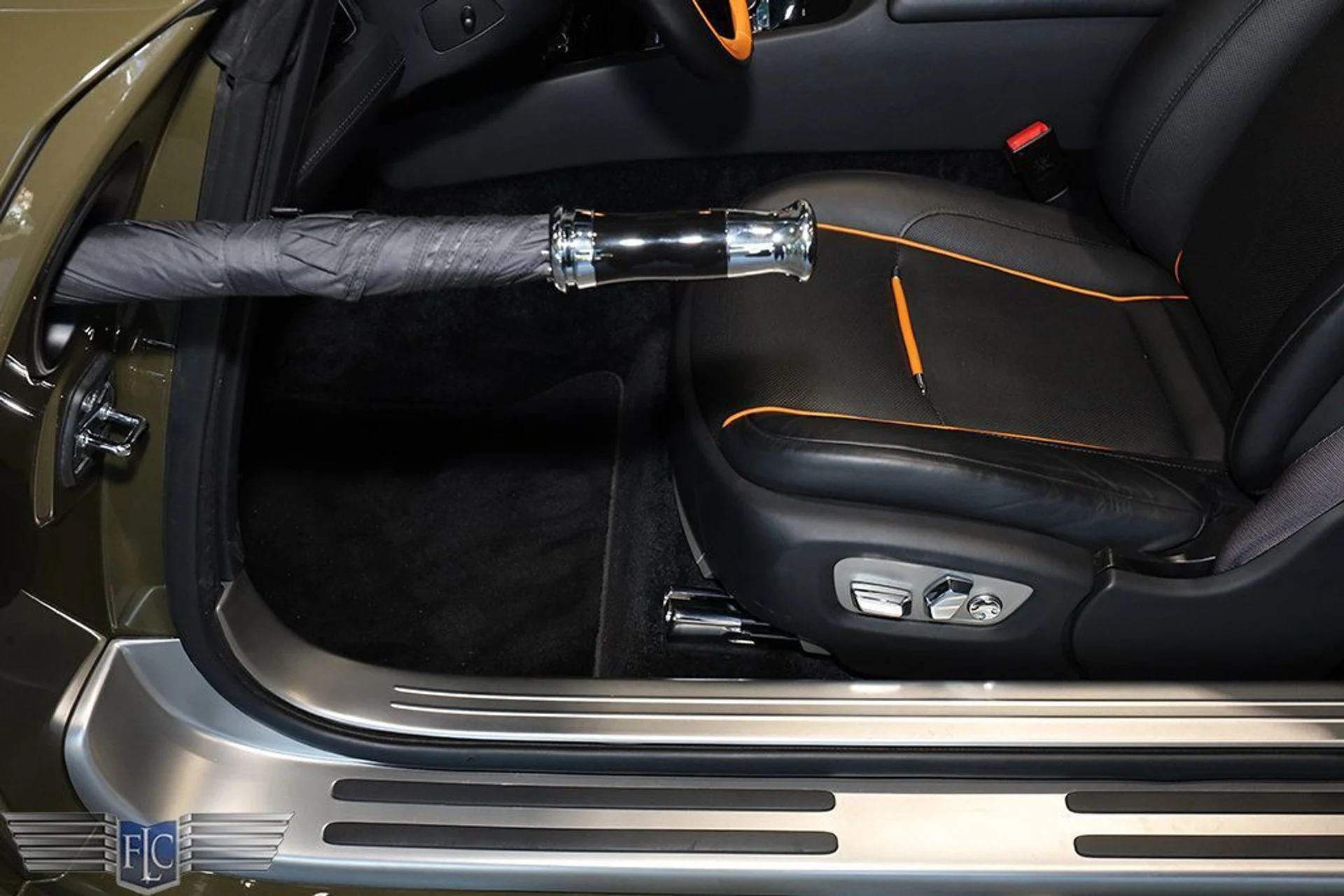 mph015_3715726720_used_2021_rolls_royce_dawn_convertible_9689_23009297_16_1024_5deafadfb6