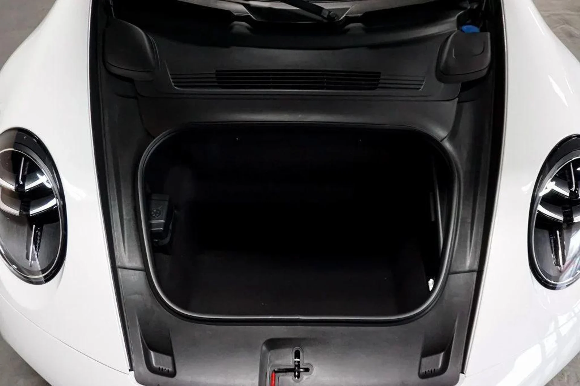 mph015_371630040_r_Tvc0_Uqzqwb1p_US_7i_t_TC_Wzh_DZI_c3873a5b8c