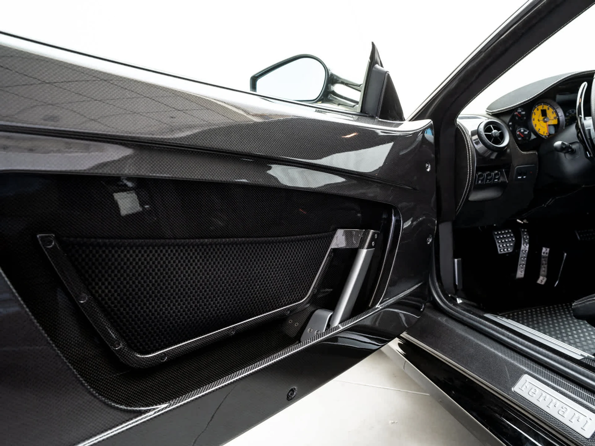 mph015_37189573_e715e54c5f5b713776cb1c66aee8c91cx_1e0a021732