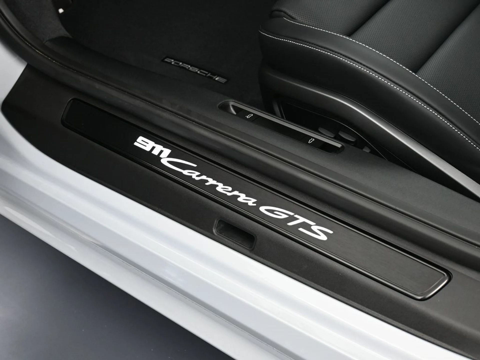 mph015_3719449352_6e01a258bb43fbbe16a9a374972d0dfa_3944c2be2c