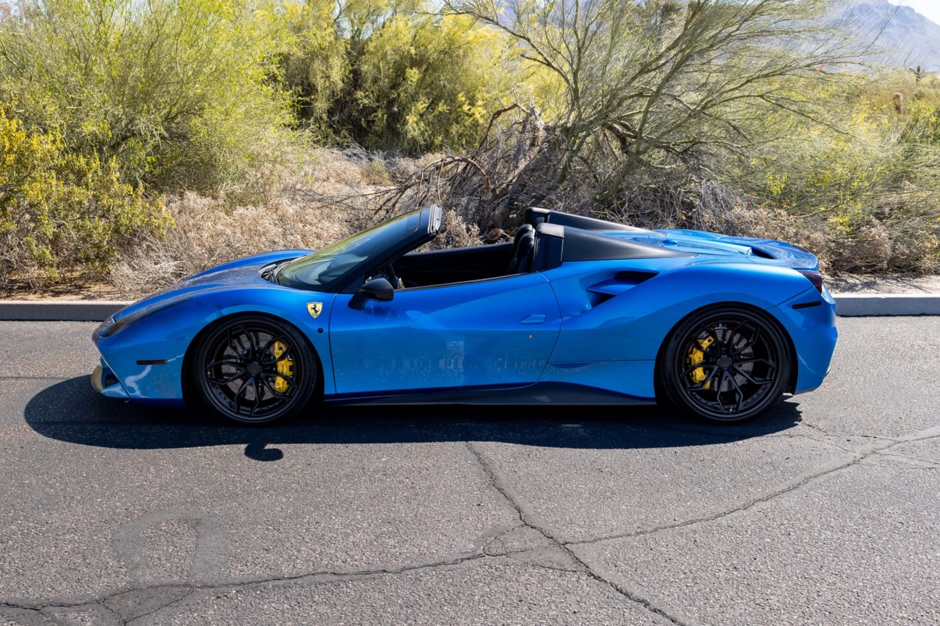 mph015_3724287577_Used_2017_Ferrari_488_Spider_1774722823_0c93614a5a