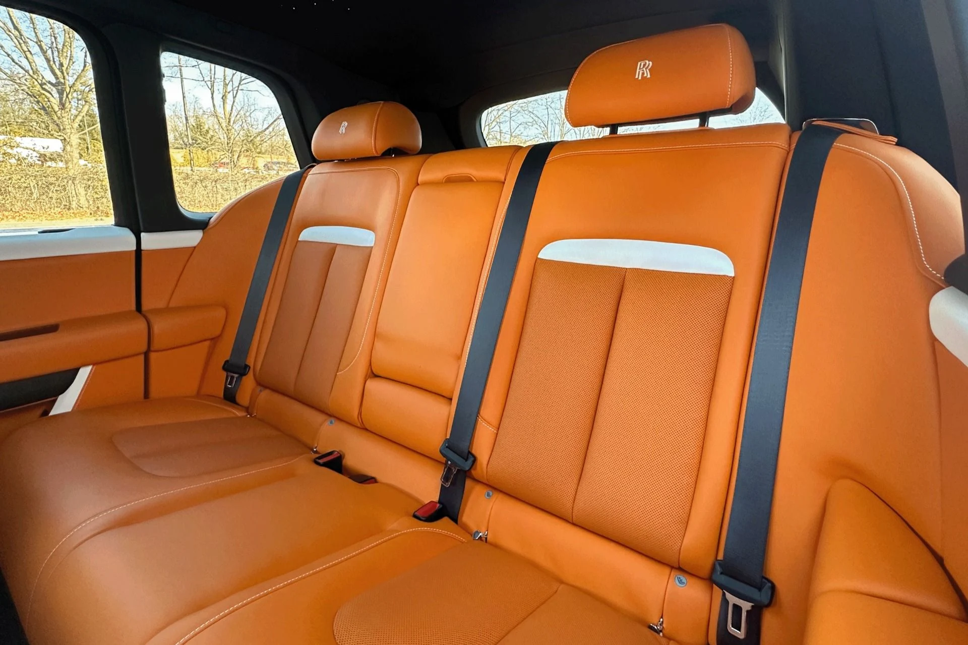 mph015_3725970010_Used_2024_Rolls_Royce_Cullinan_1764747349_83ab409e14