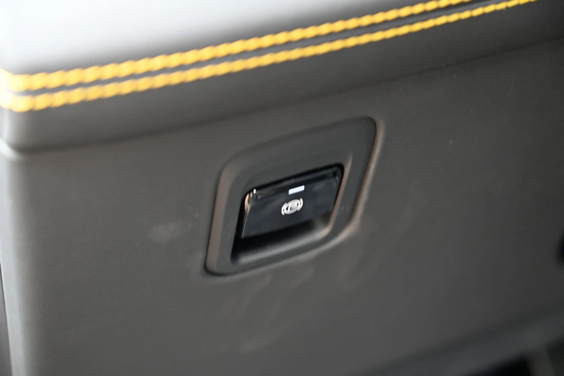 mph015_3733429852_2879020482c14c17b24bbf331b919654_6bfba605f4