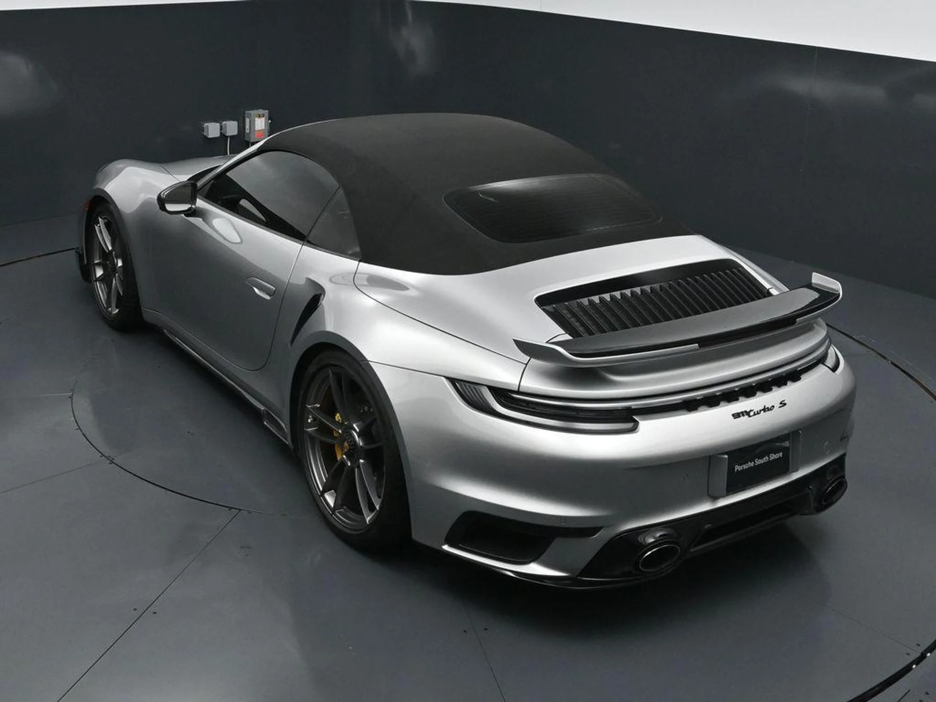 mph015_373350167_qzetvriuh_W_Rn4gj_Y_Bm4_ML_Ktmz_A_8b8115b308