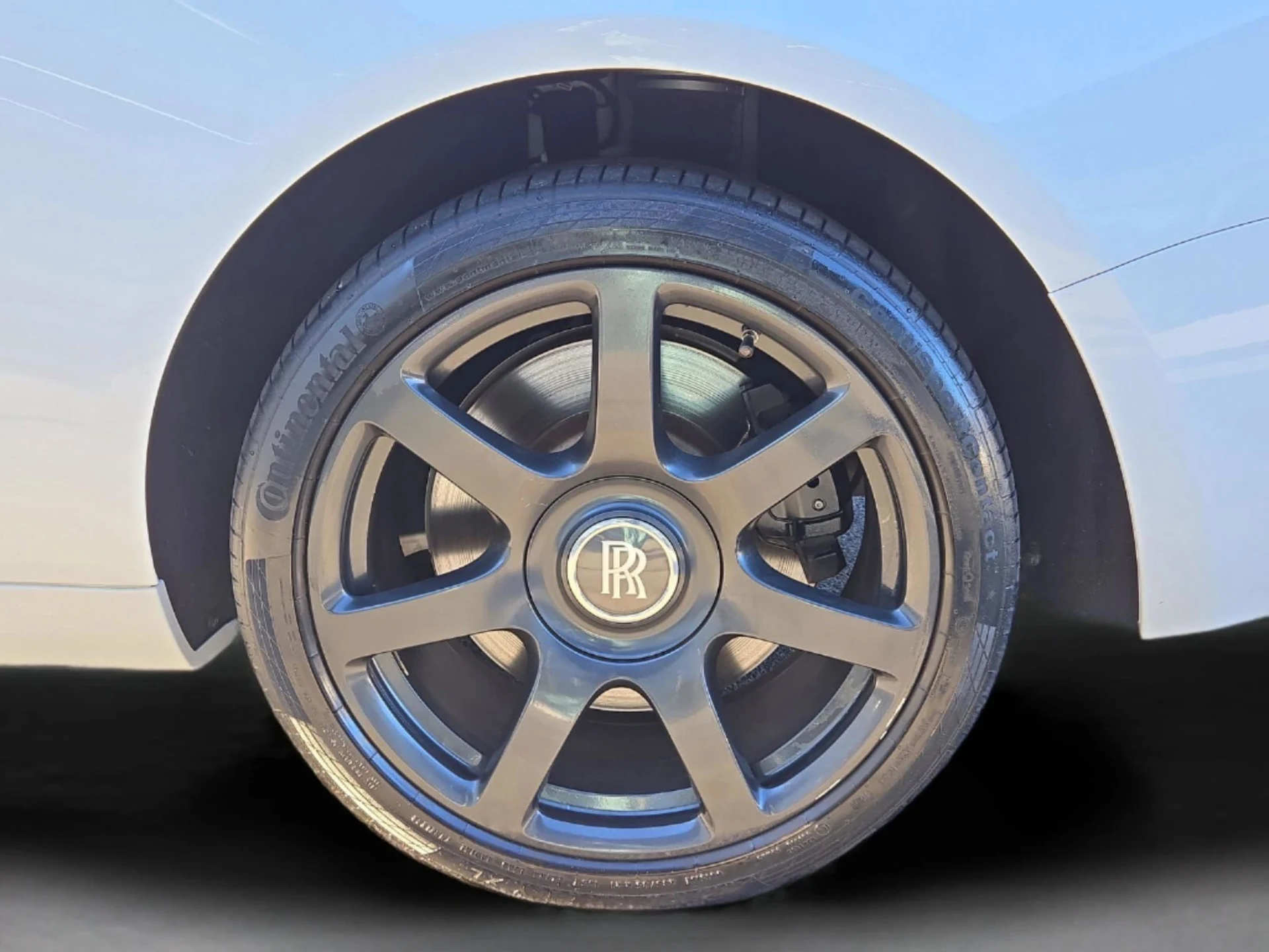 mph015_3736752472_37dd24a1396a6051bd2f47df7eebb5f6x_bca08ed057