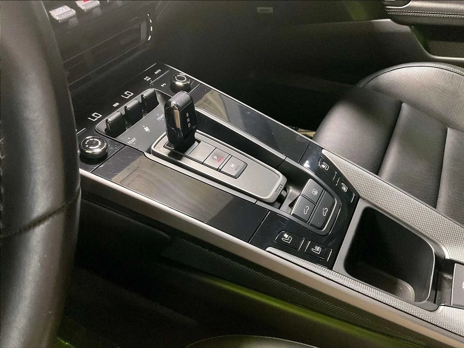 mph015_3737935223_4f73cfb0e8b9e5c5ff740b3898f3b986x_c27e924d27