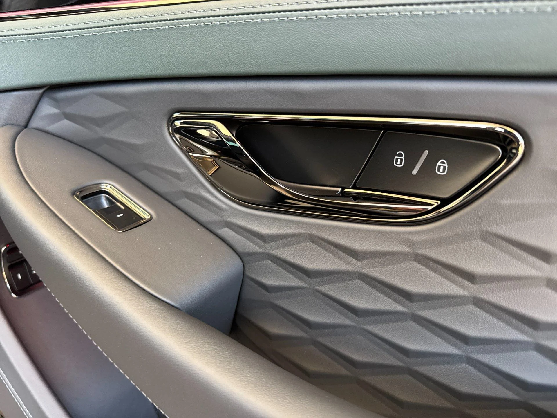 mph015_3741293571_New_2026_Bentley_Continental_GT_V8_1791888437_c8b78a962c