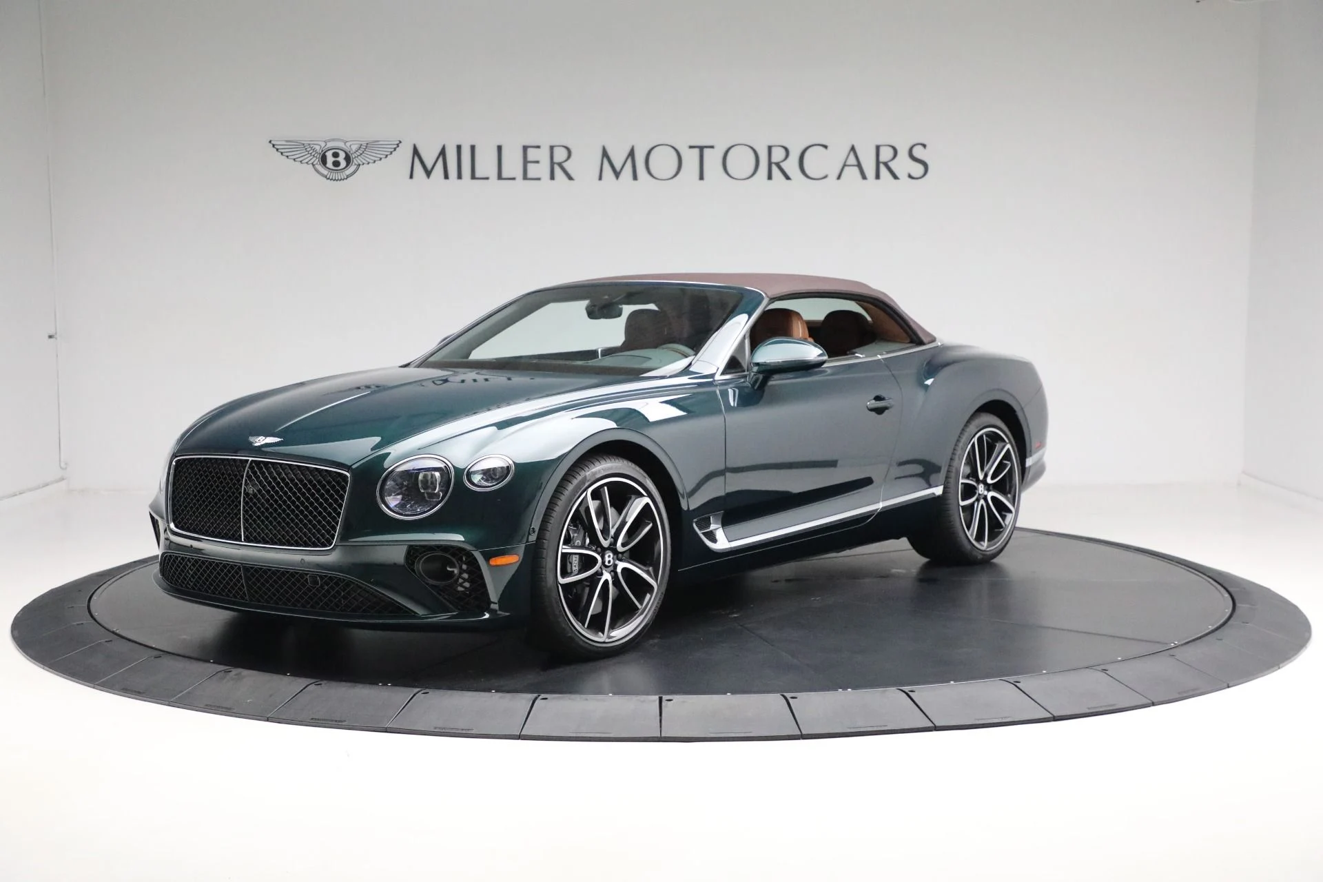 mph015_3745409317_New_2024_Bentley_Continental_GTC_V8_d62fb100aa