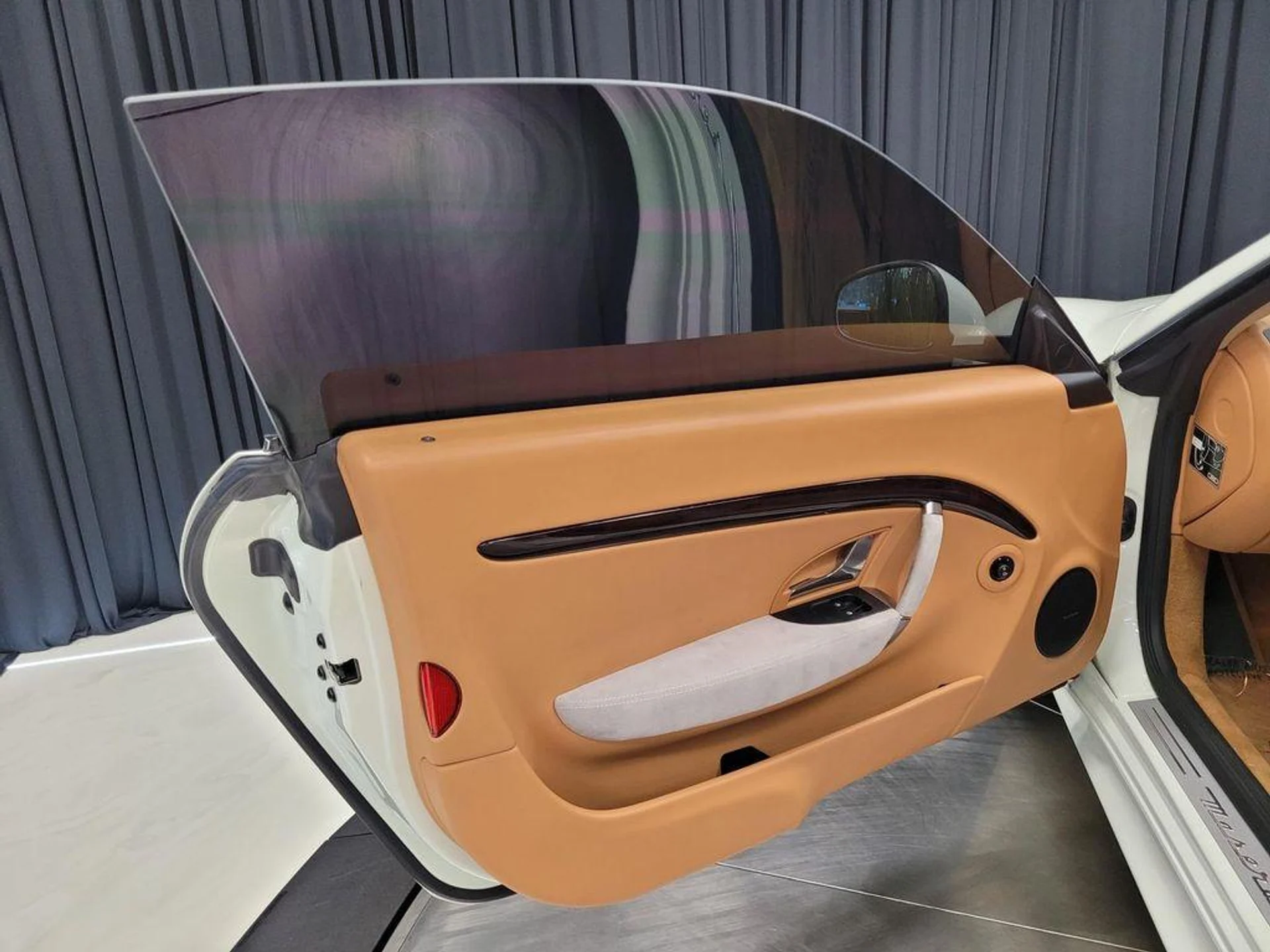 mph015_374902935_Dtph_C6k_Uea_WFA_Ok84op_Tob8_R2_k_57310829d6