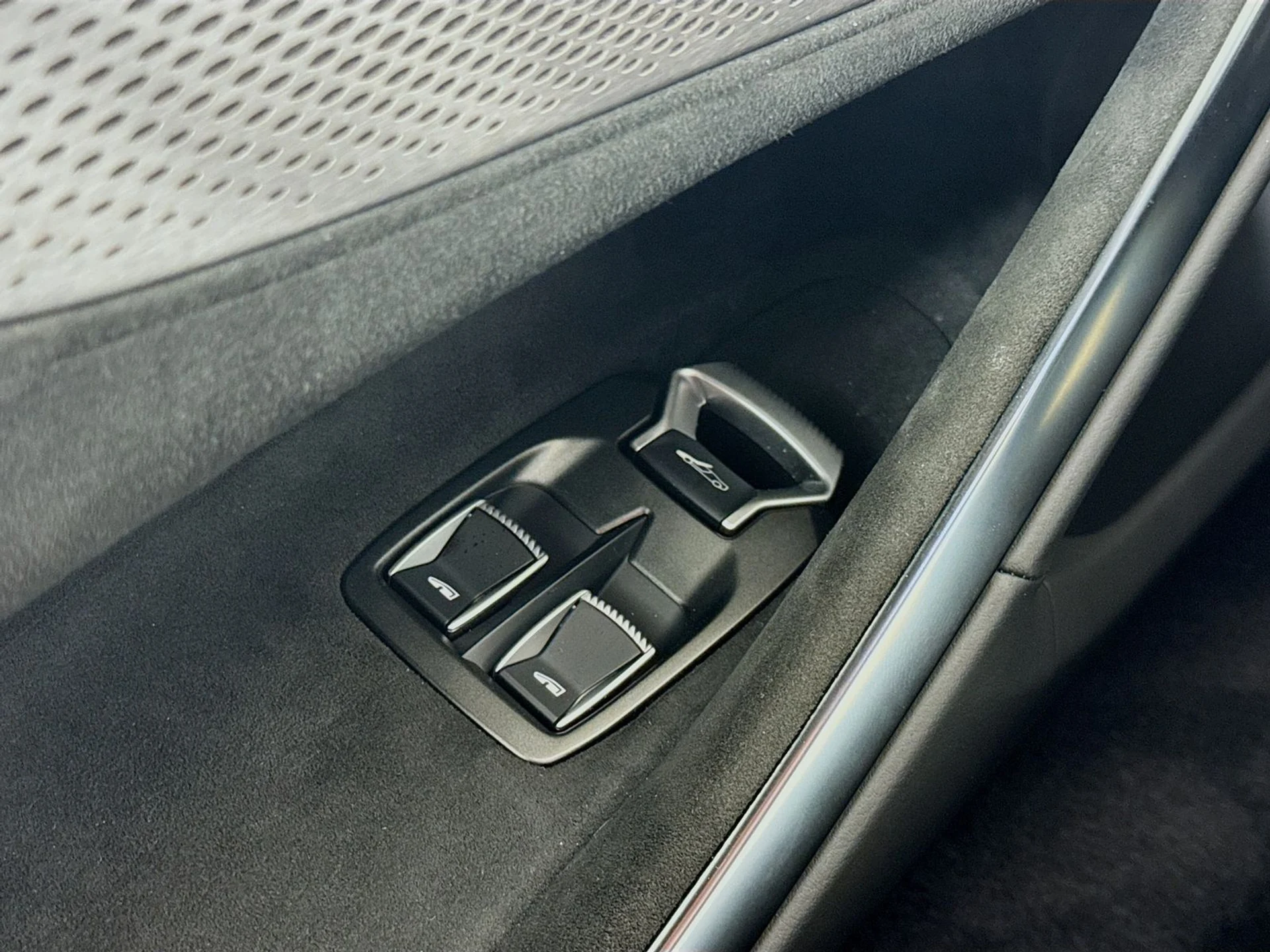 mph015_3749659850_4411eae4282cbd2435687b292b2cb2c4x_40d6cf49f5