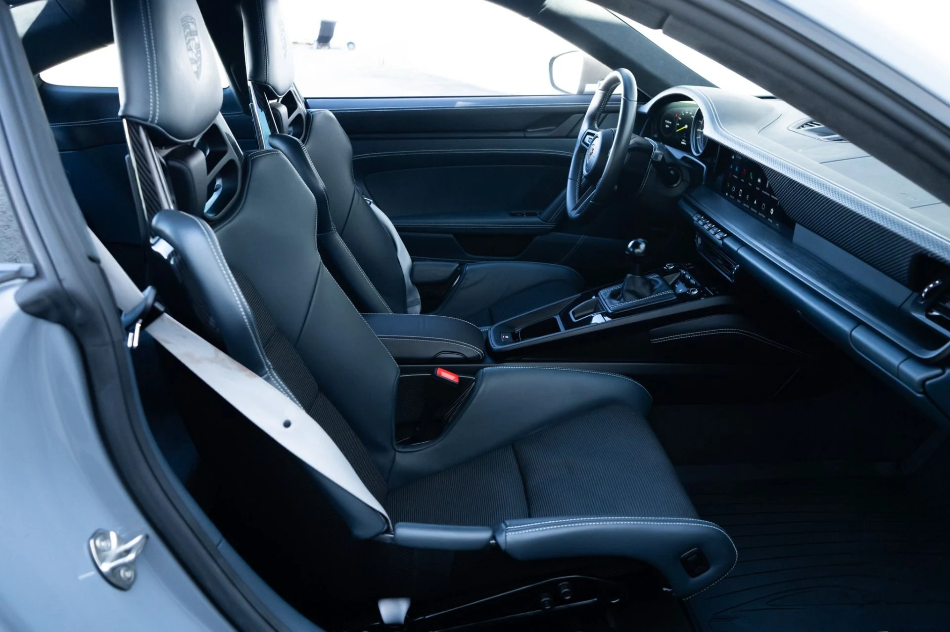 mph015_3751973365_Used_2024_Porsche_911_GT_3_Touring_1771783226_810fd339d0