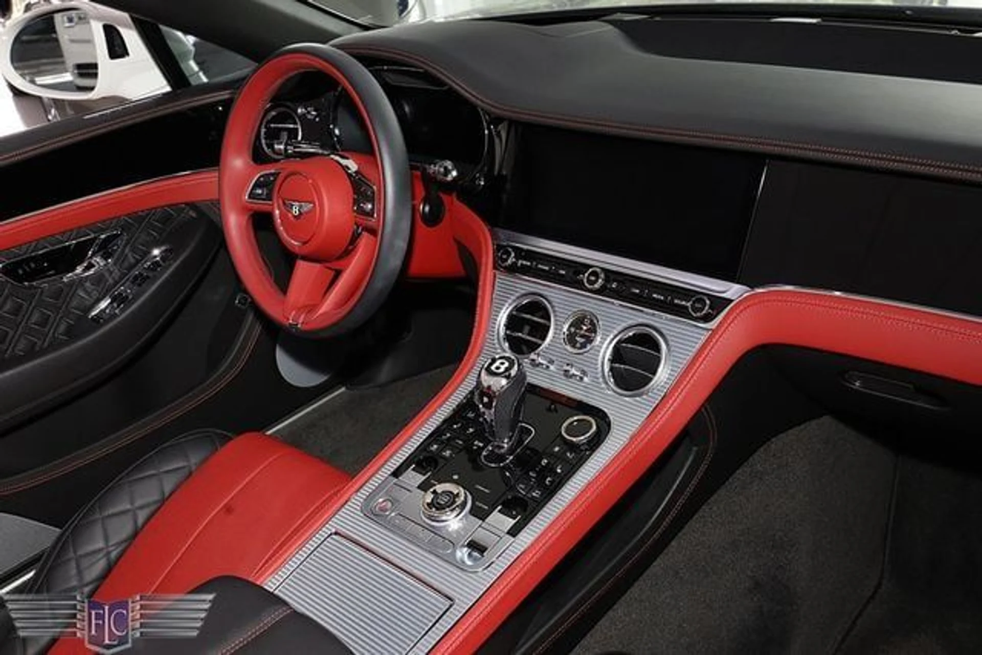mph015_37539364_used_2022_bentley_continental_gtcv8mullinerconvertible_6305_22861831_20_640_ebb1cf8672