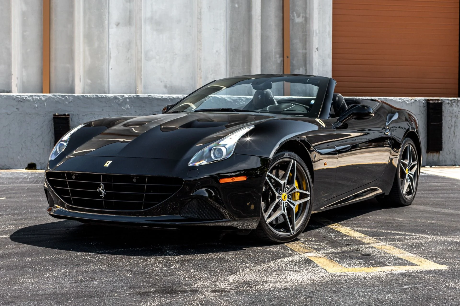 mph015_3756046109_Used_2017_Ferrari_California_T_EXTREMELY_CLEAN_ALL_THE_RIGHT_OPTIONS_NO_STICKY_BUTTON_1657720579_ac34054886