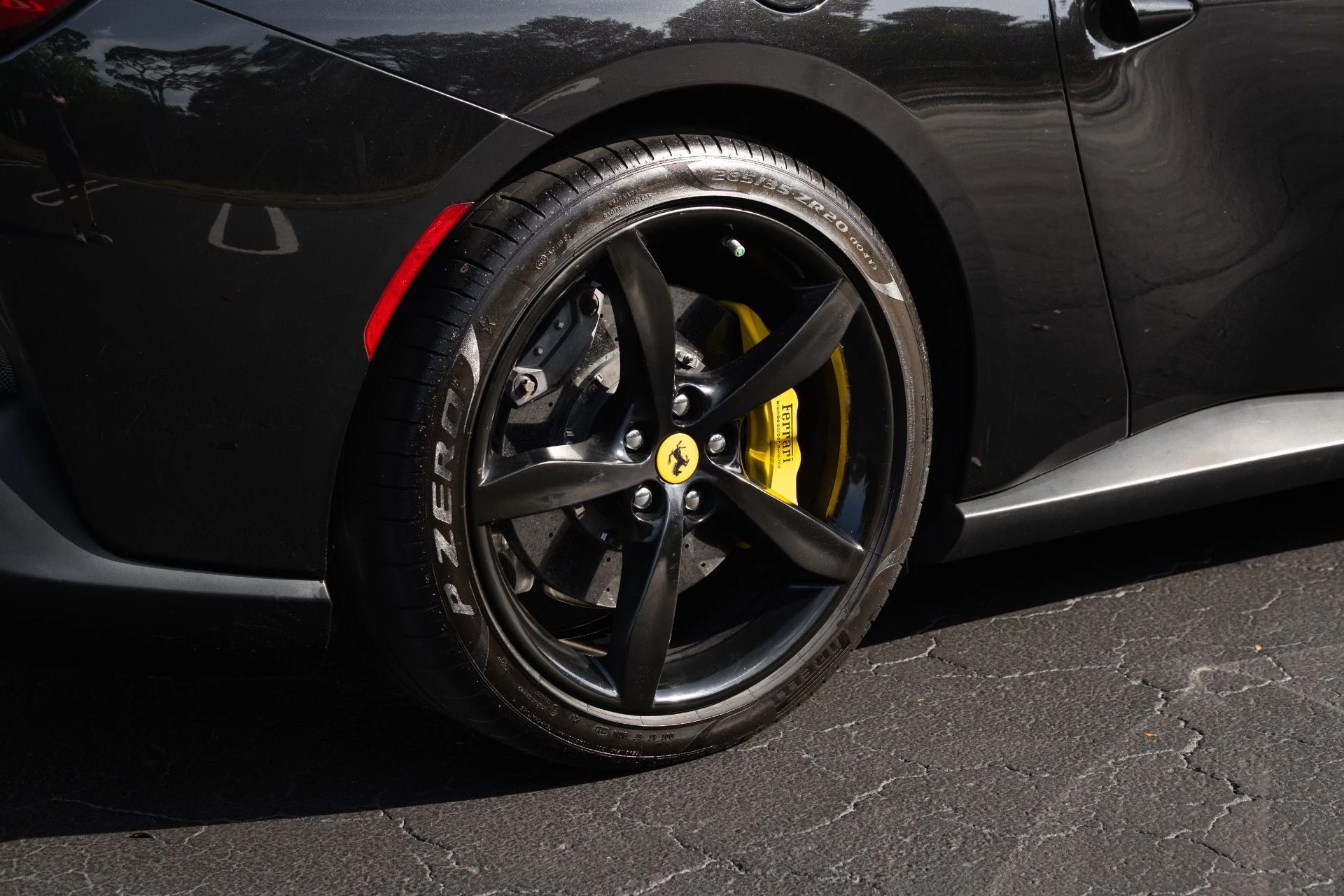 mph015_3760009966_Used_2019_Ferrari_Portofino_1771532696_cf49ea831e