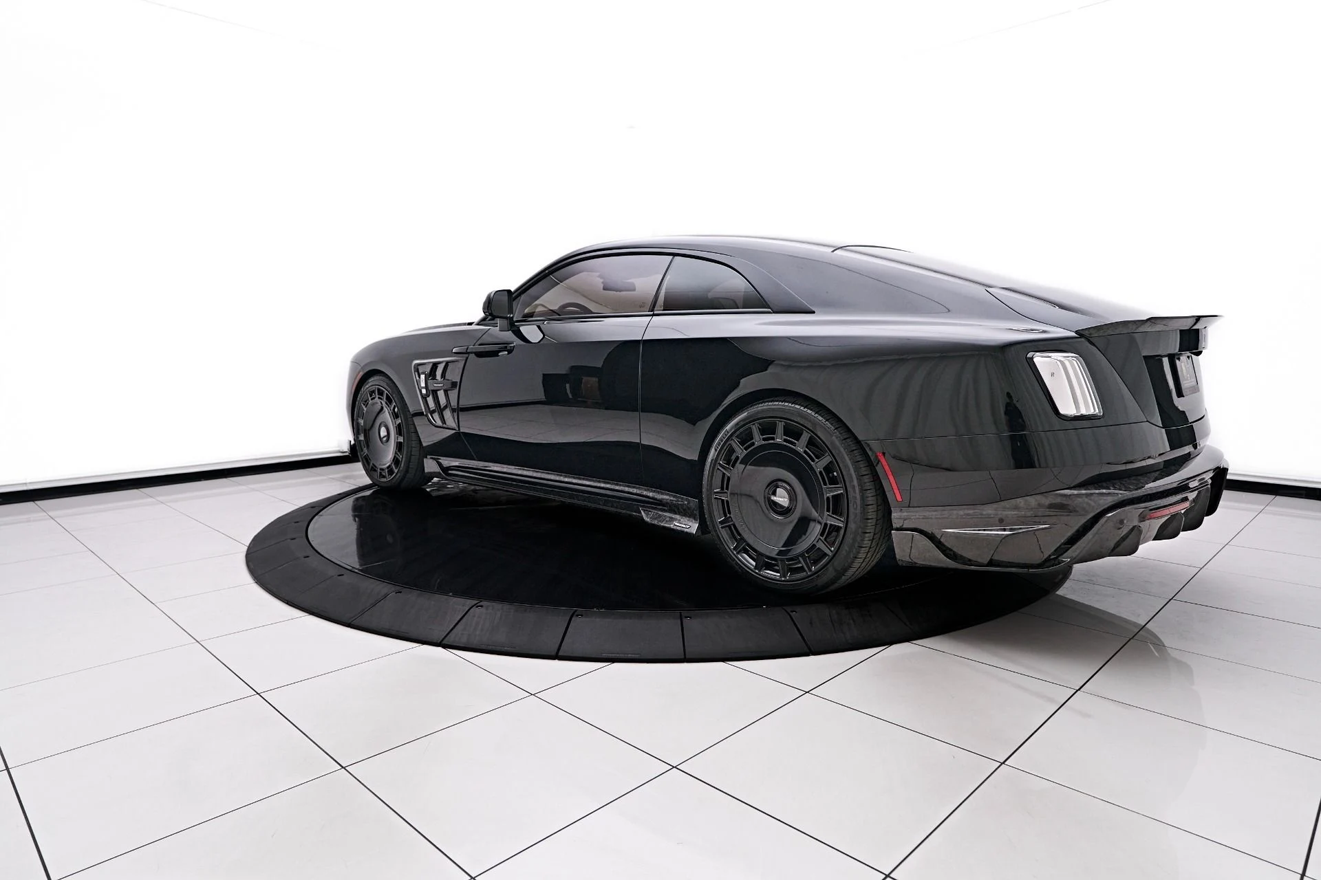 mph015_376102580_Used_2025_Rolls_Royce_Spectre_Mansory_1756243802_3652430fc5
