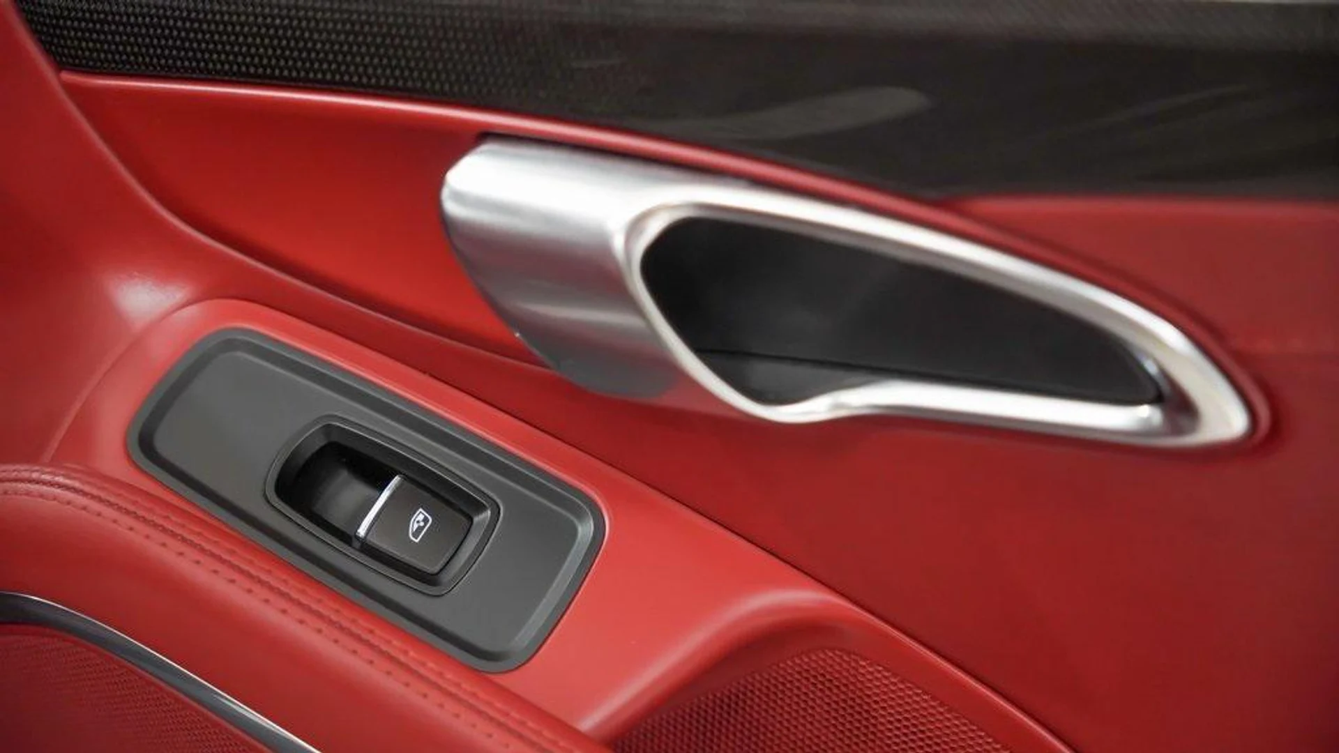 mph015_3767994753_UOY_Wthv_L_Asad_Wcw5q4_Cv75_B_Pnw_A_961b52930f