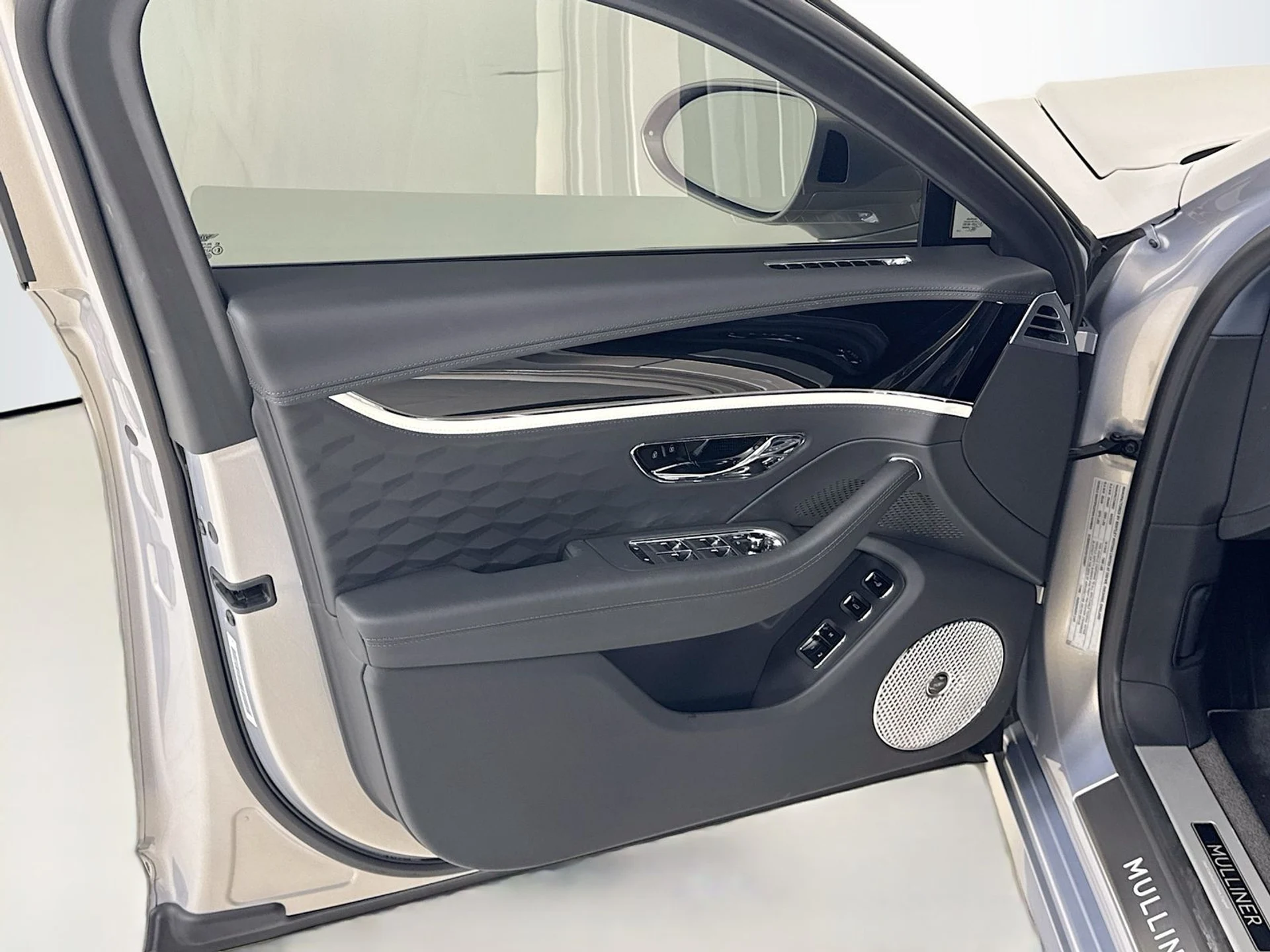 mph015_3770068221_f83854922a4a3e19c8f1bd2f228d3622x_757ad58033