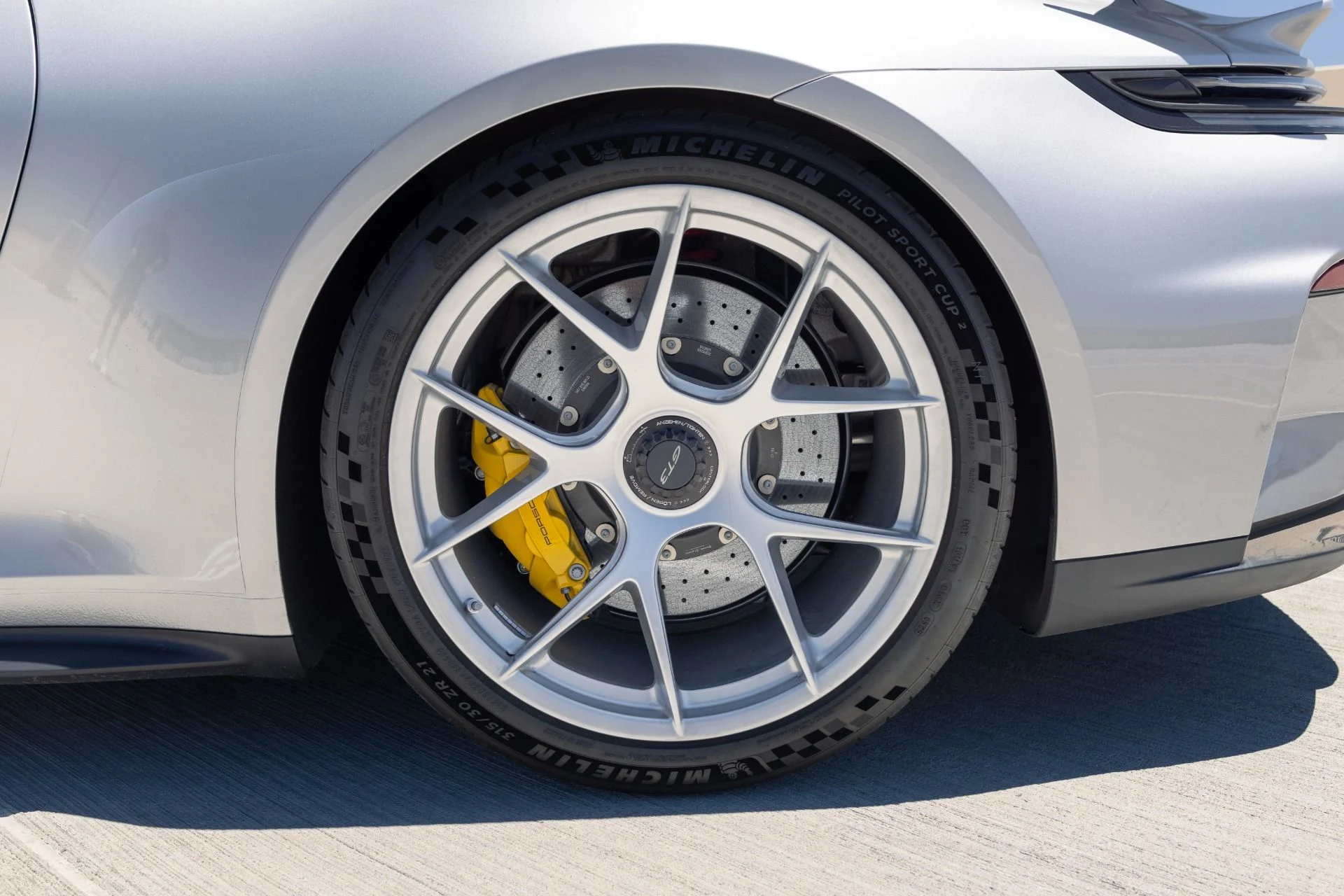 mph015_3772367985_Used_2026_Porsche_911_GT_3_1782926408_e1d39dcdc0