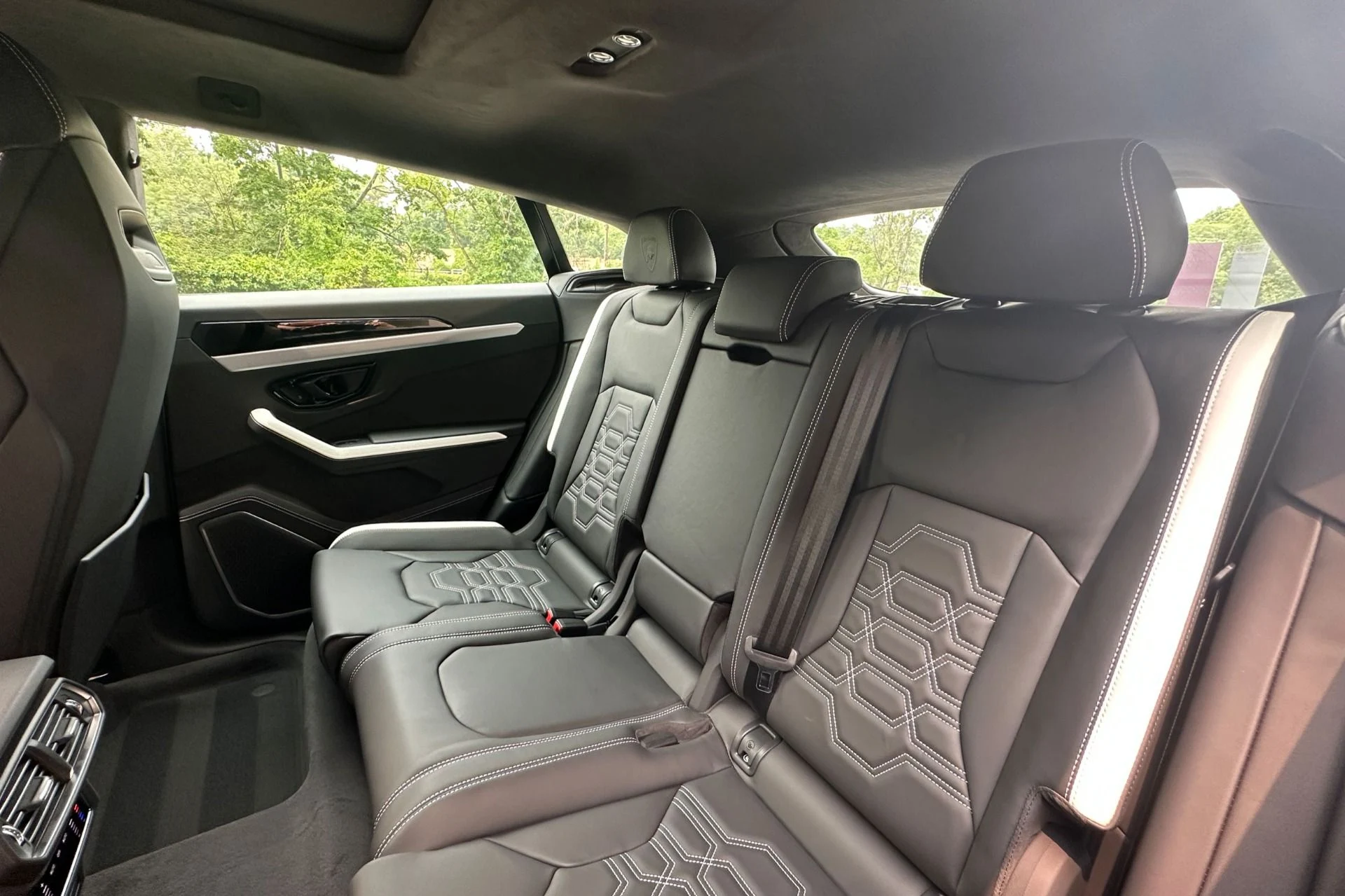 mph015_3778826223_New_2026_Lamborghini_Urus_SE_1784539635_57a5220b6e