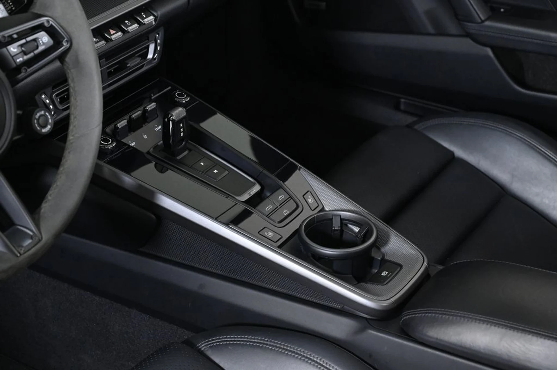 mph015_3778905518_6000f65dfaf01e19a1d185b5a7d2c012x_e3679a326b