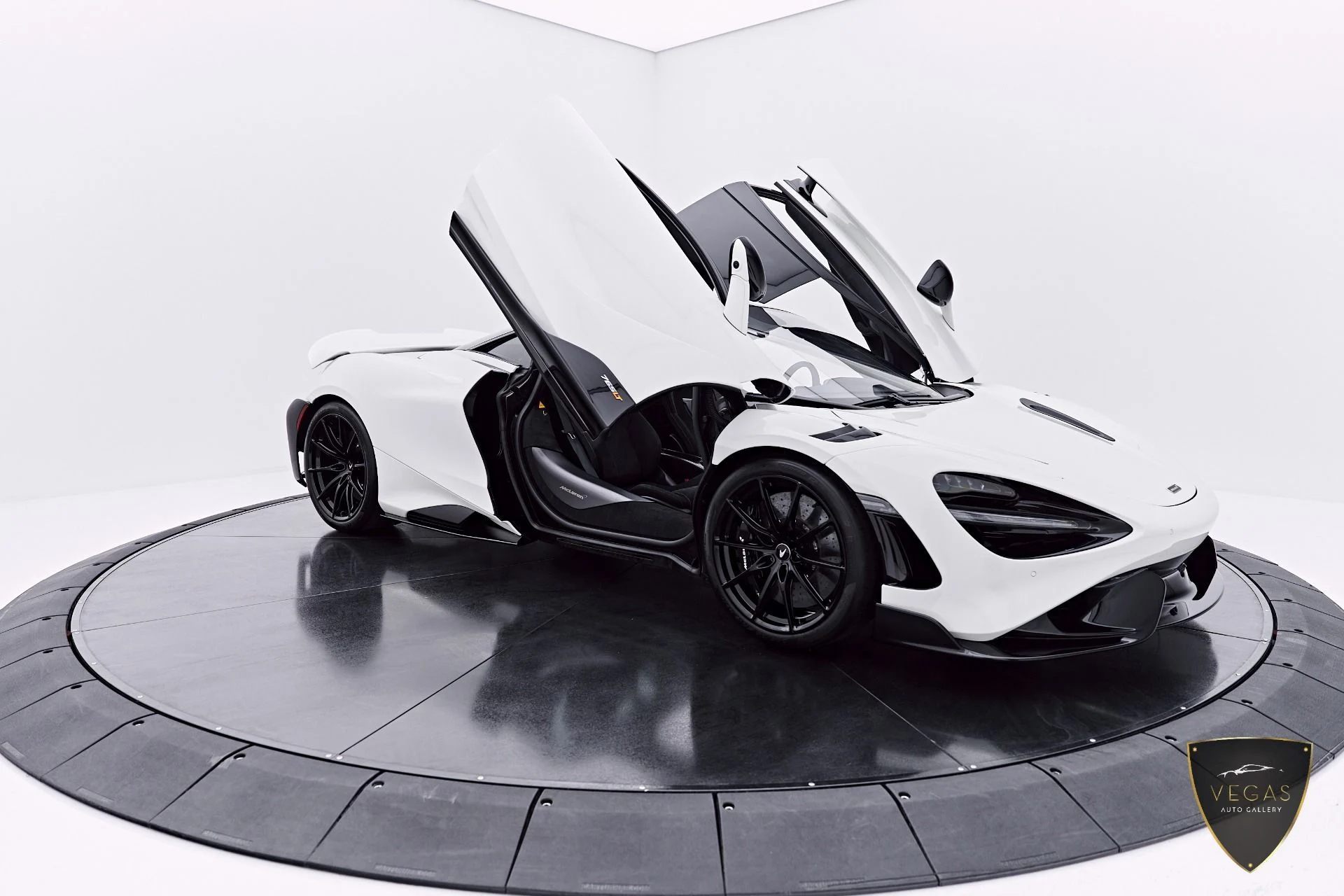 mph015_3782836233_Used_2021_Mc_Laren_765_LT_Base_1782429264_5de674ccfa