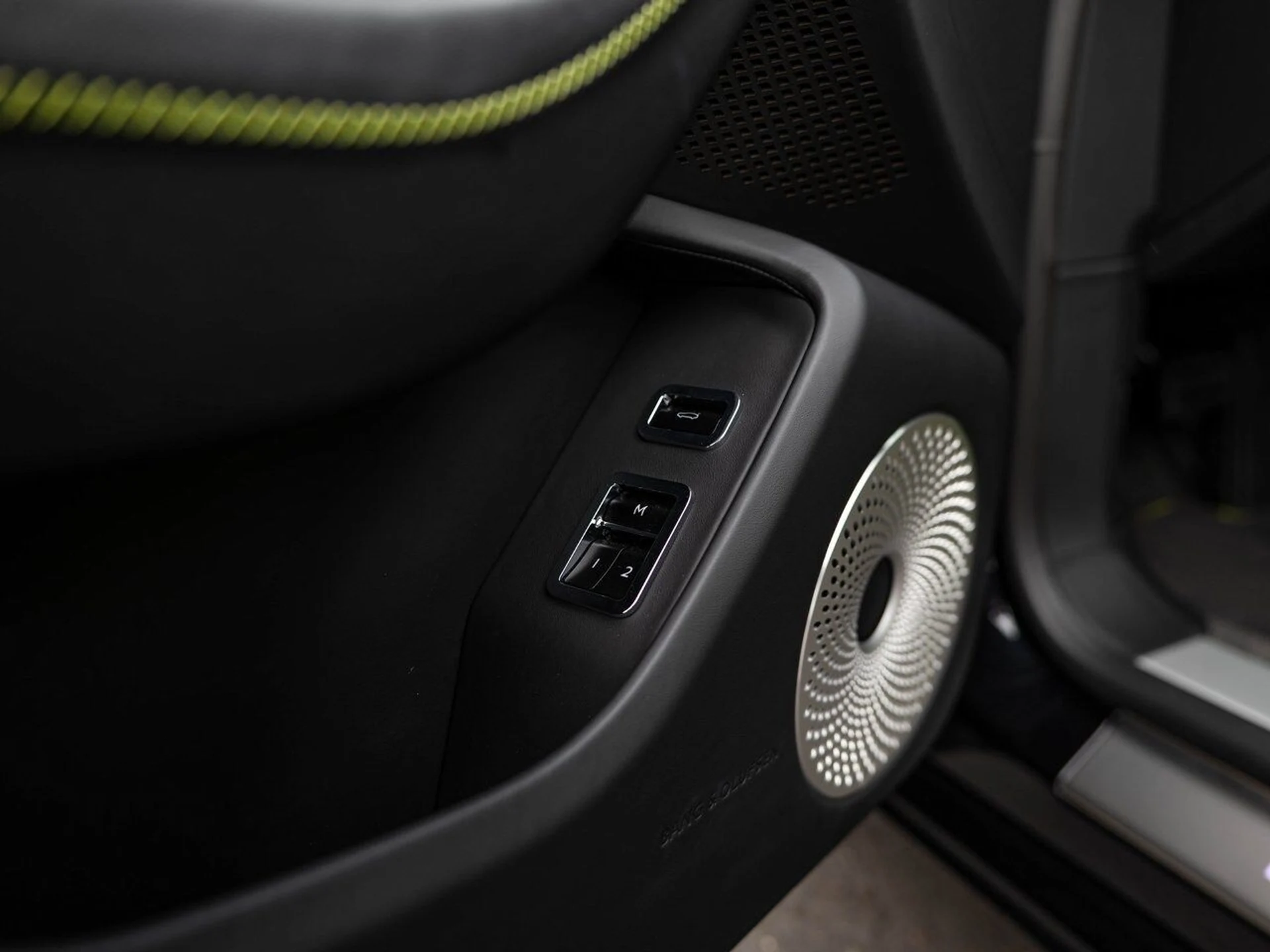 mph015_3787882957_a8ba55136d94a456737ccb10fef0dca2x_1021cb31ce