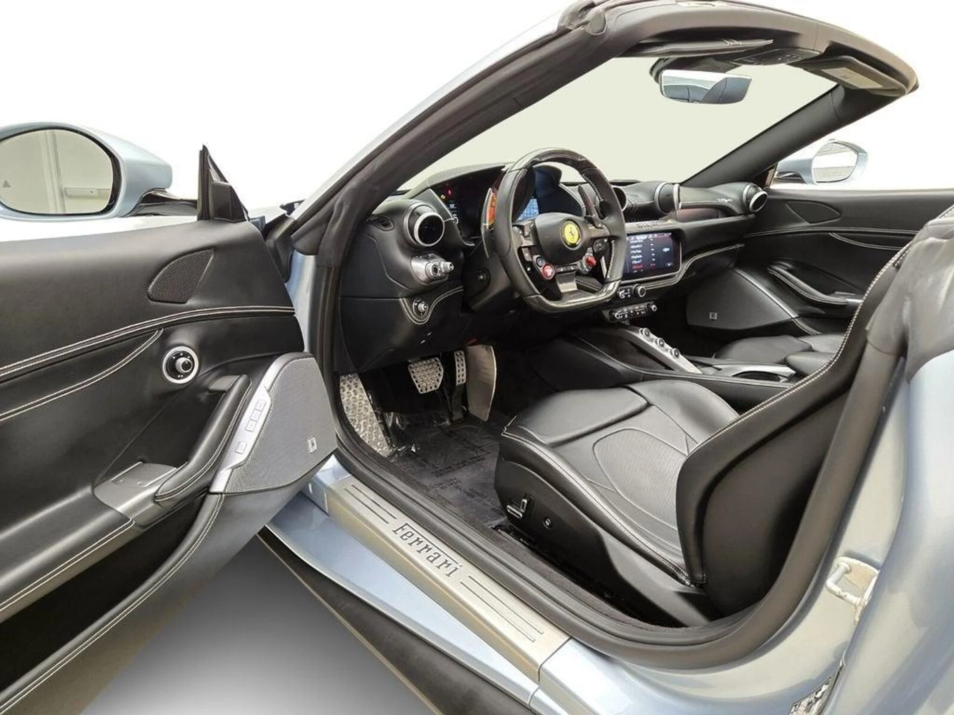 mph015_3794942801_Used_2022_Ferrari_Portofino_M_1771611767_6338d339ad