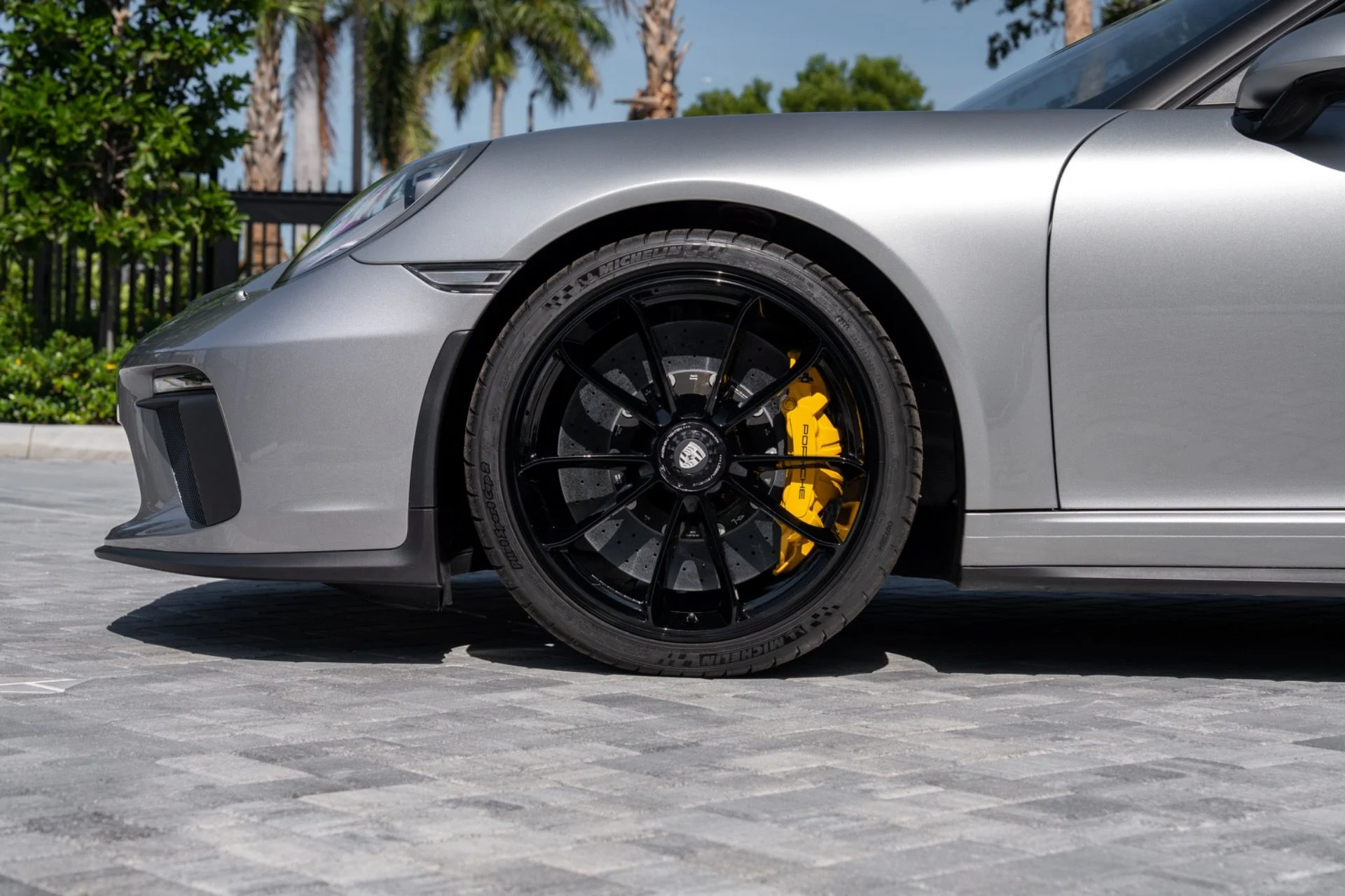 mph015_3805215032_Used_2019_Porsche_911_Speedster_1781046589_68129c4db7