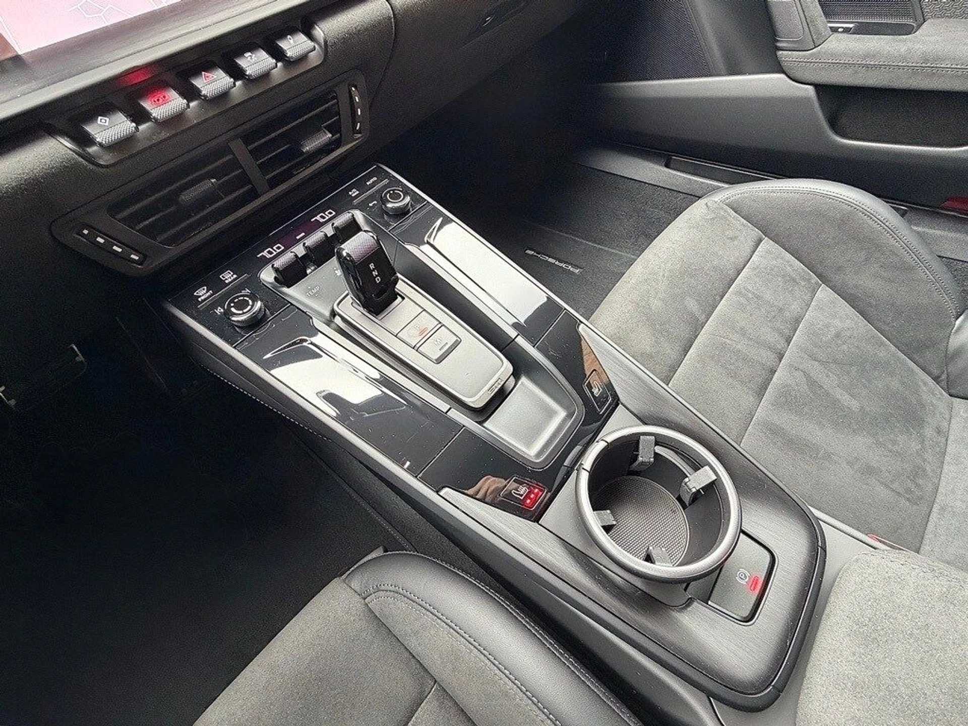 mph015_3811550553_32c354a1295258c2e631b906cd51f07dx_61d8a389bc