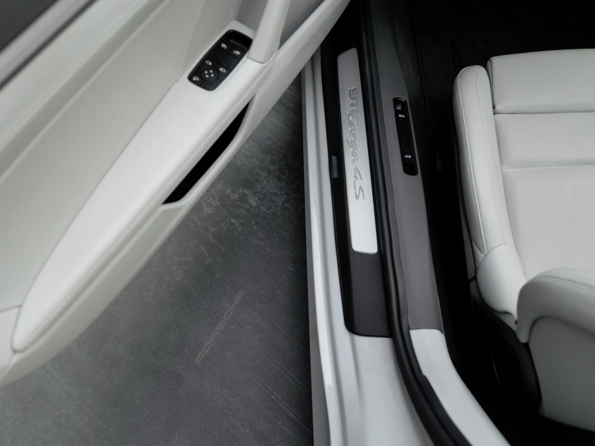 mph015_3819945226_16_bab318be02