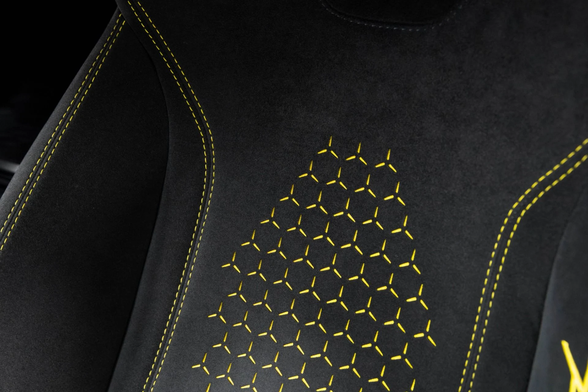 mph015_3824606915_Used_2018_Lamborghini_Huracan_Performante_1762565897_269e3c6f54