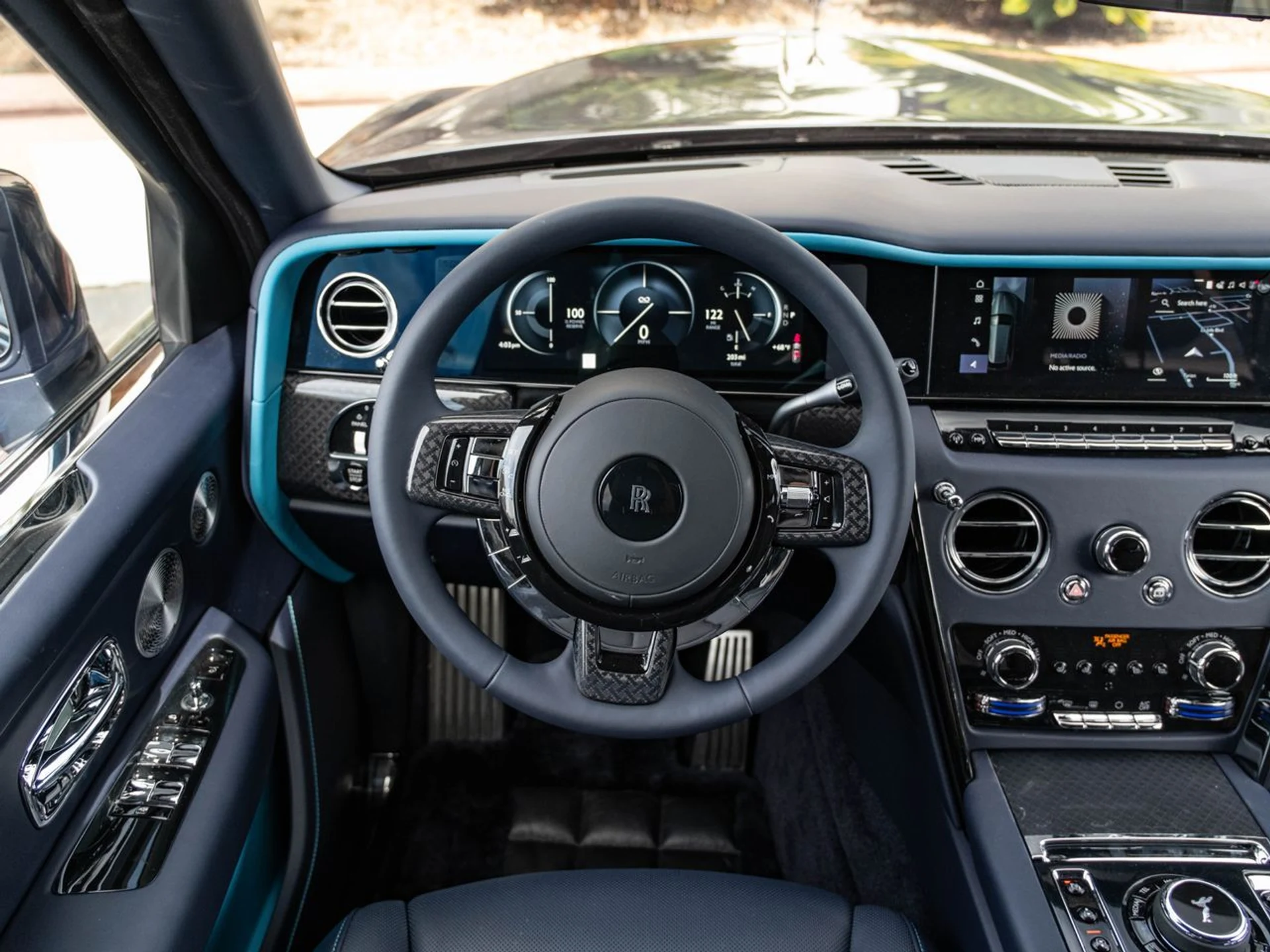 mph015_3837382316_0105f364321e85e43a198281640ddb93x_efbb3be15c