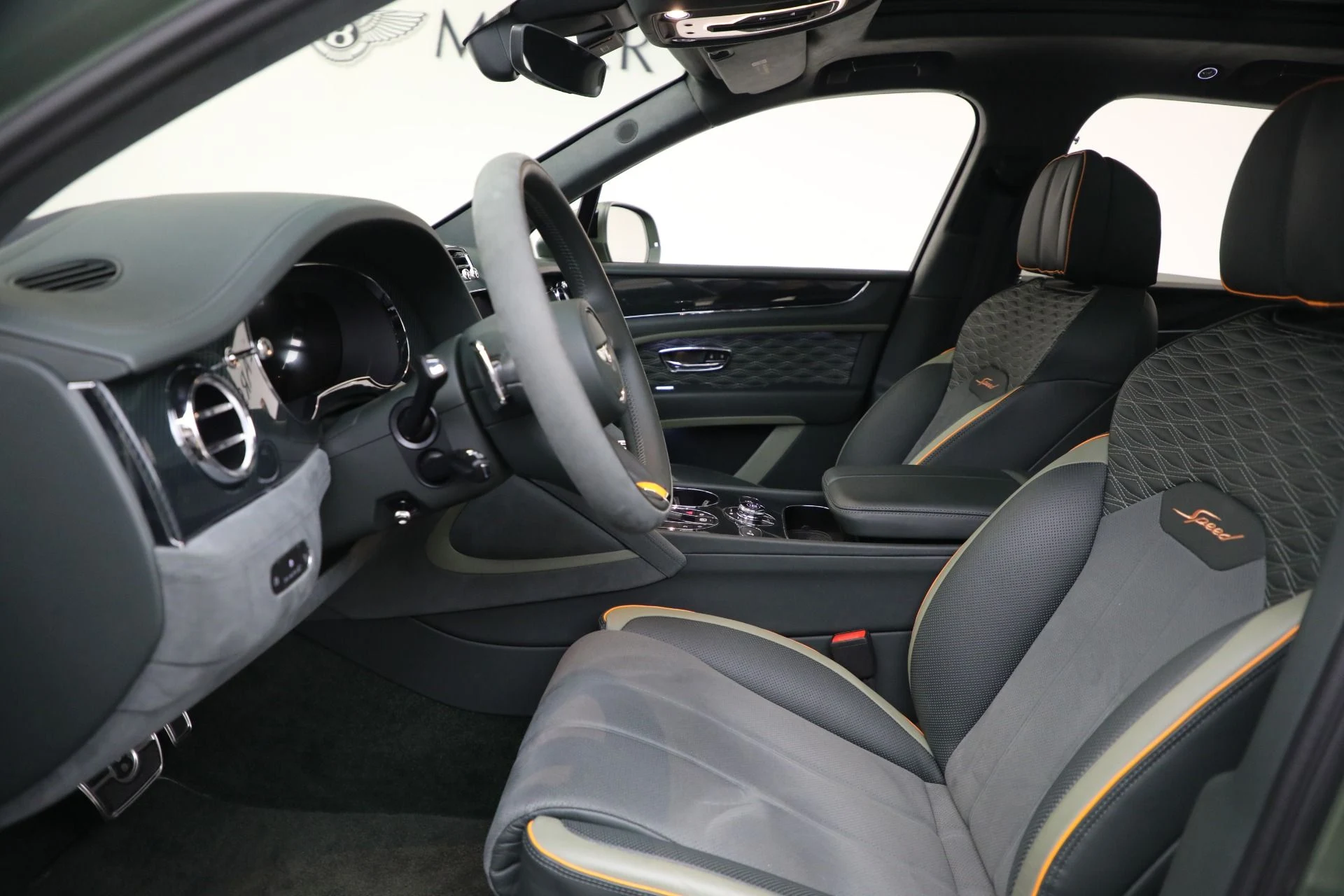 mph015_3837541058_New_2027_BENTLEY_BENTAYGA_SPEED_1761837159_38b5513c1a