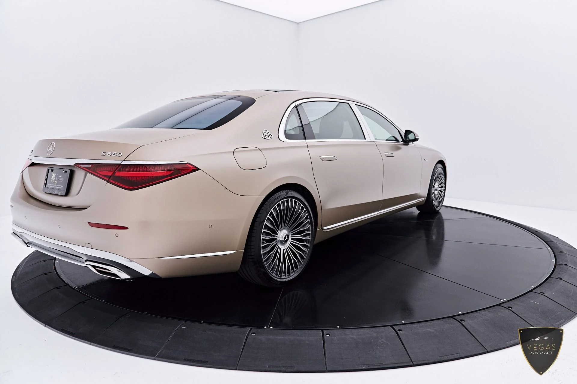 mph015_3847121049_Used_2024_Mercedes_Benz_S_Class_Maybach_S_680_1783156560_c73851f722