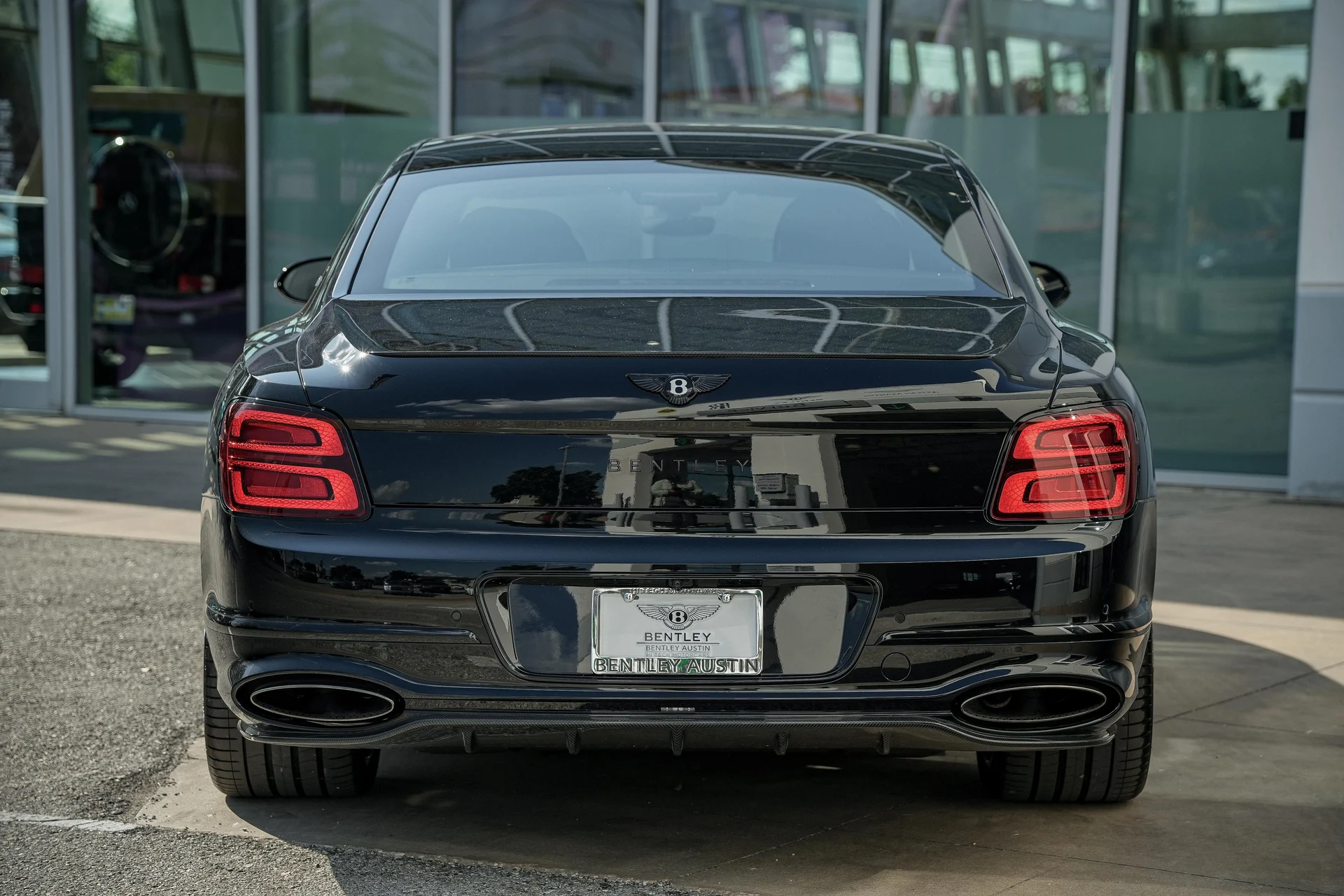 mph015_3848302938_Hi_Tech_Luxury_Imports_LLC_SCBBR_6_ZG_1_SC_022806_image_15_c9931560b1