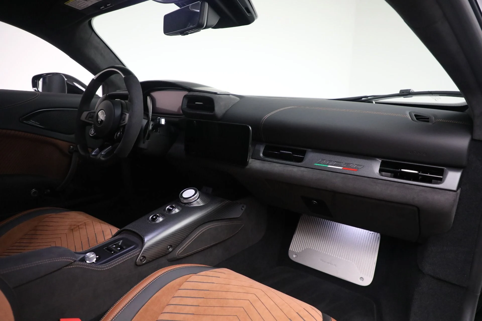 mph015_3850400363_Used_2023_Maserati_MC_20_39765a7b9a