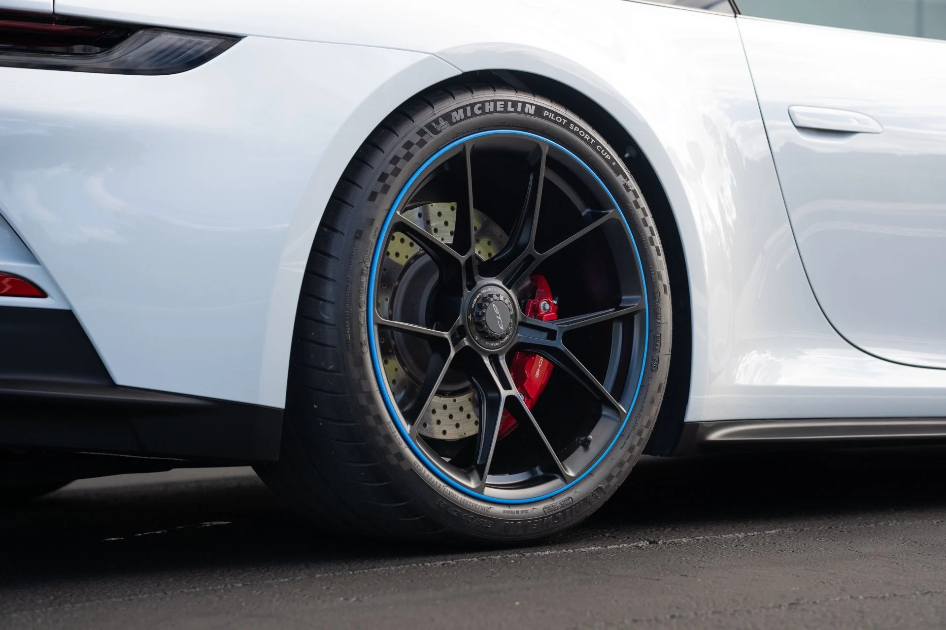 mph015_3861182983_Used_2022_Porsche_911_GT_3_1769096243_8456abdfd7