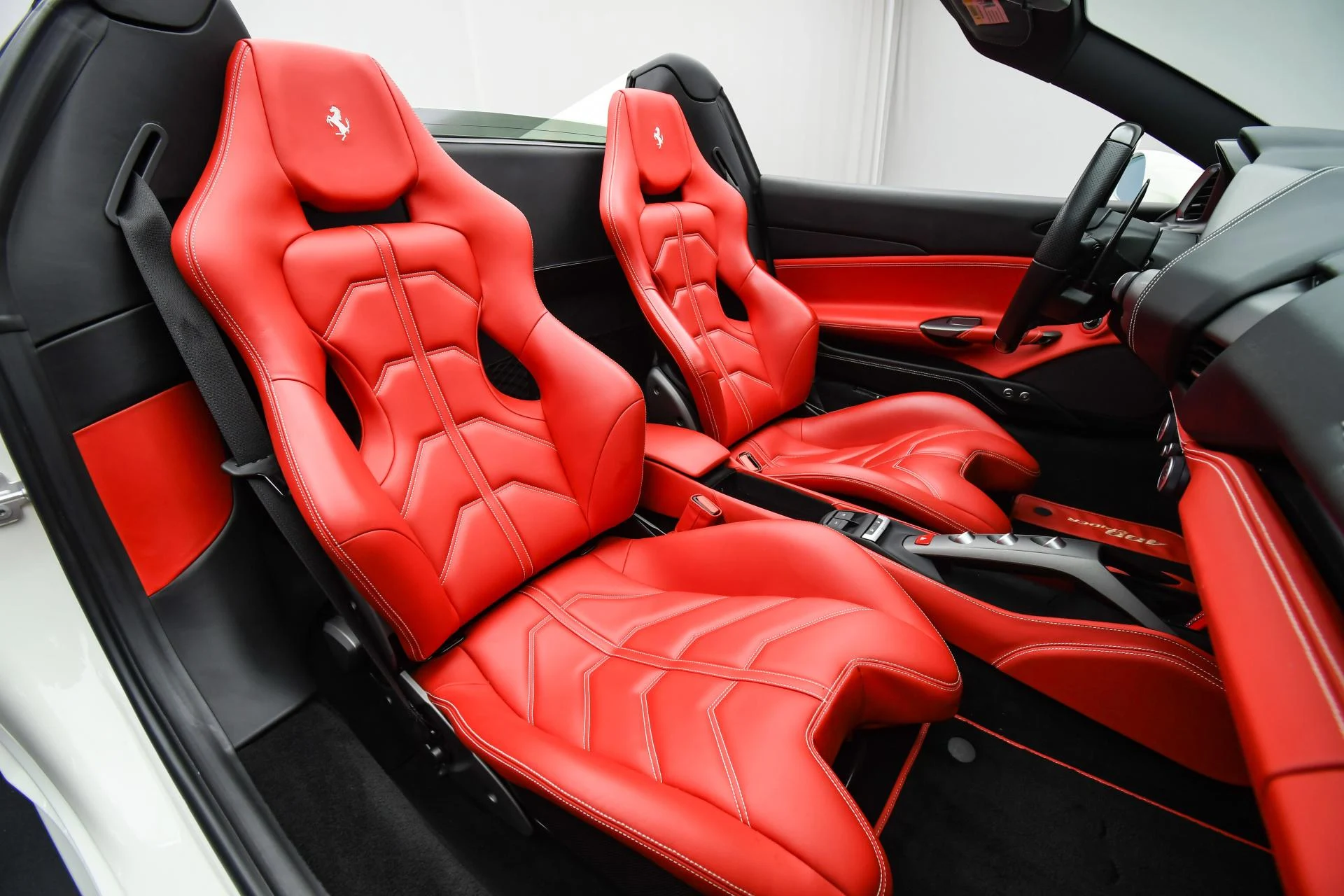 mph015_3869836877_Used_2016_Ferrari_488_Spider_1750234869_71e3aa3326
