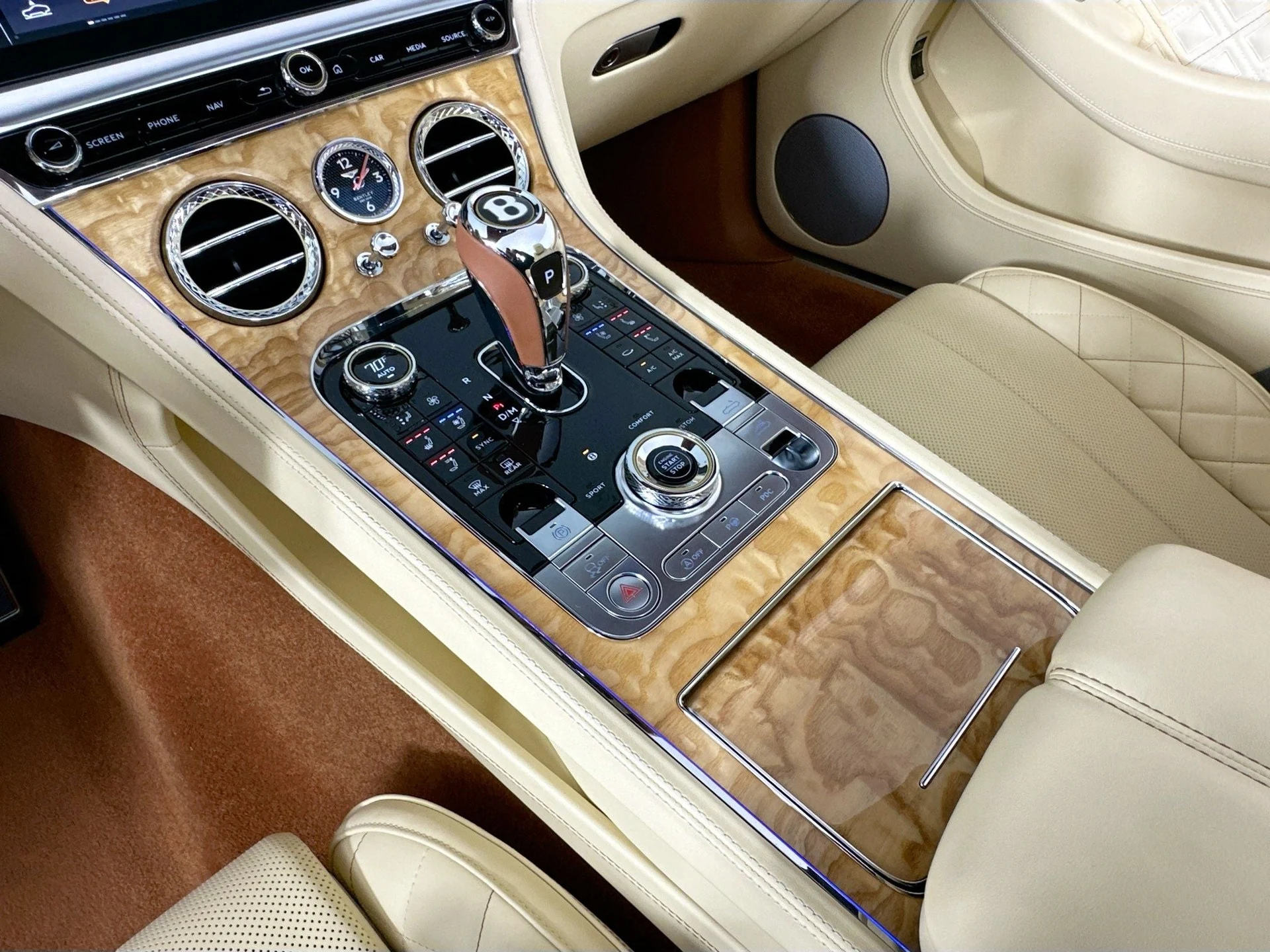 mph015_3871817235_16_491b2e53a8