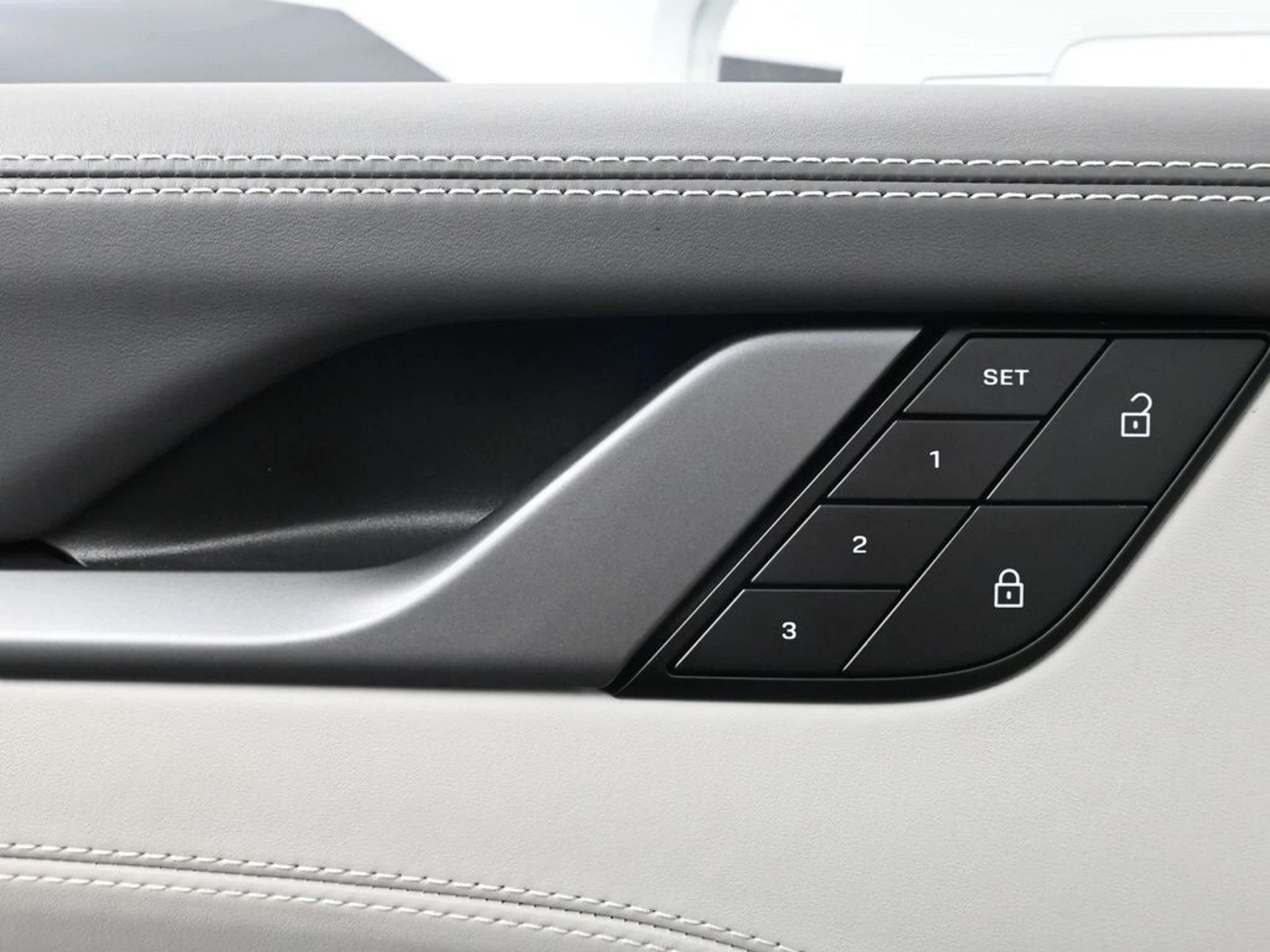 mph015_3872203043_b8556d91dbfe5038bf206d1959a548fbx_5bfd455b95