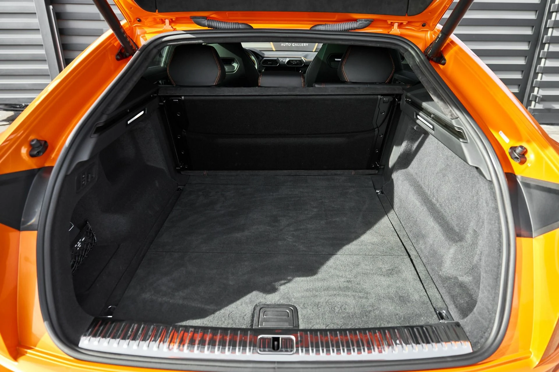 mph015_387347186_Used_2022_Lamborghini_Urus_1766457351_defa286255