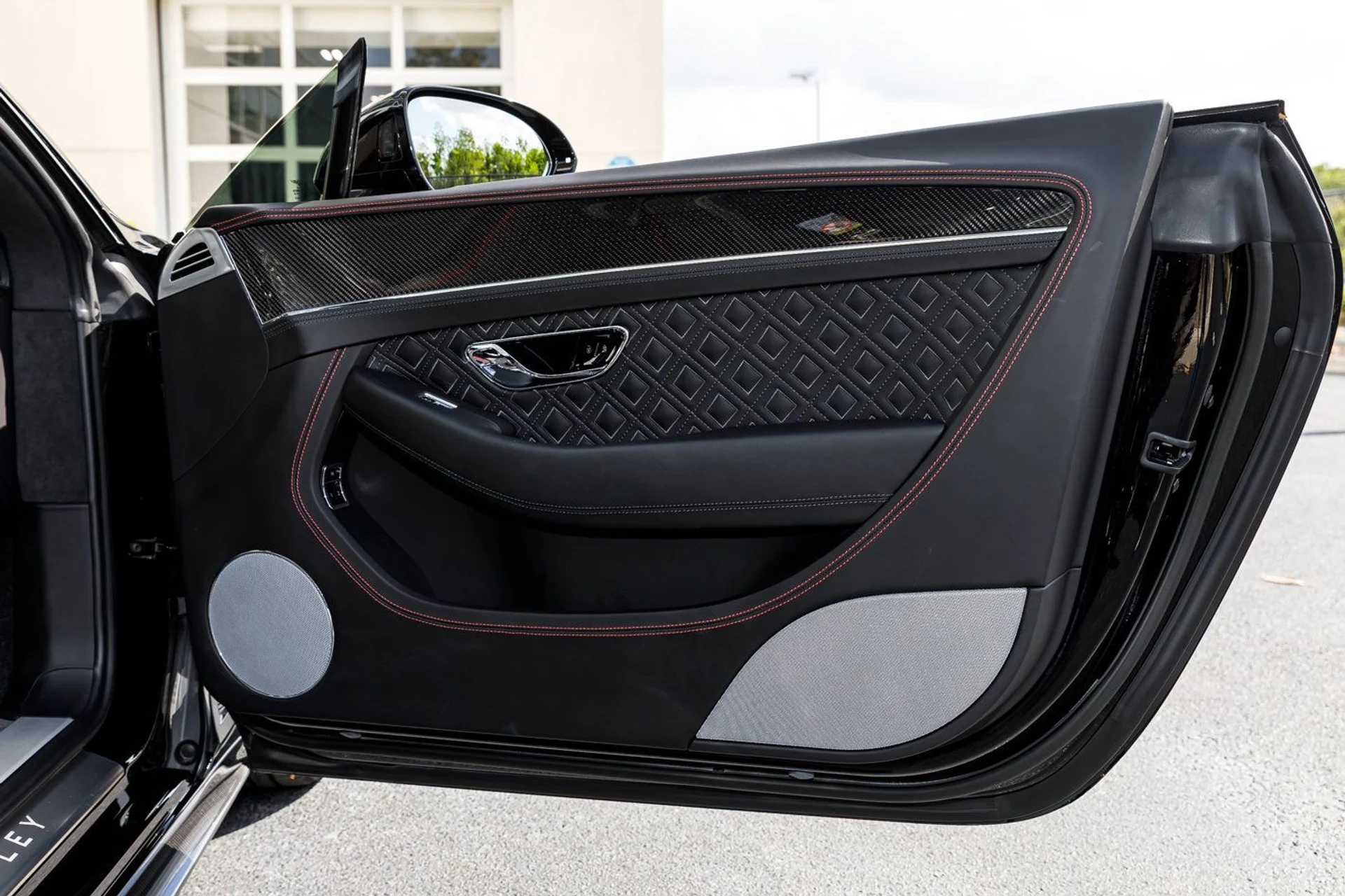 mph015_3874823441_89abfaf8c78c644177ffb4eb82f92008x_9a03d45f2d