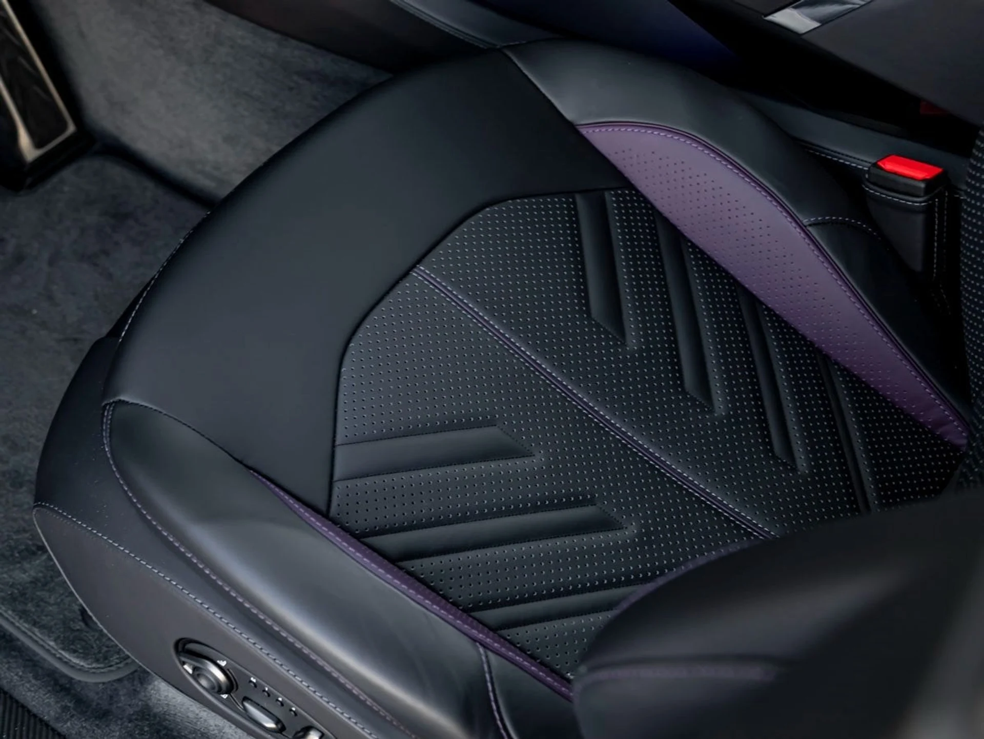 mph015_3876254865_16_636fa717db