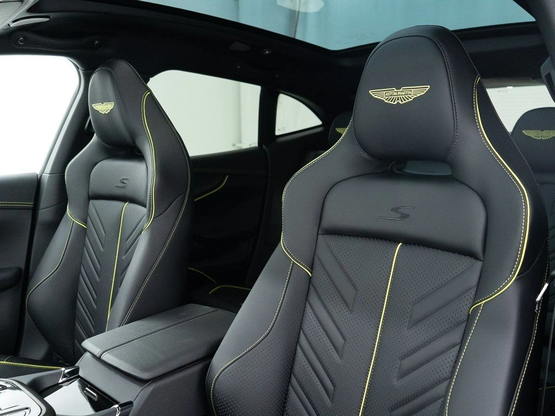 mph015_388284831_fe85318d1cba892e4a9406a878db94e8_b85f938123