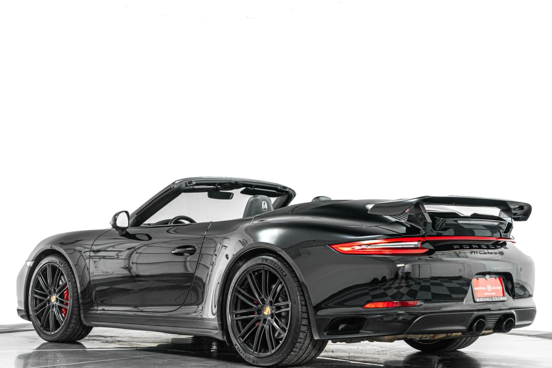 mph015_3884594491_Used_2018_Porsche_911_Carrera_4_S_Cabriolet_1791915899_e98a181813