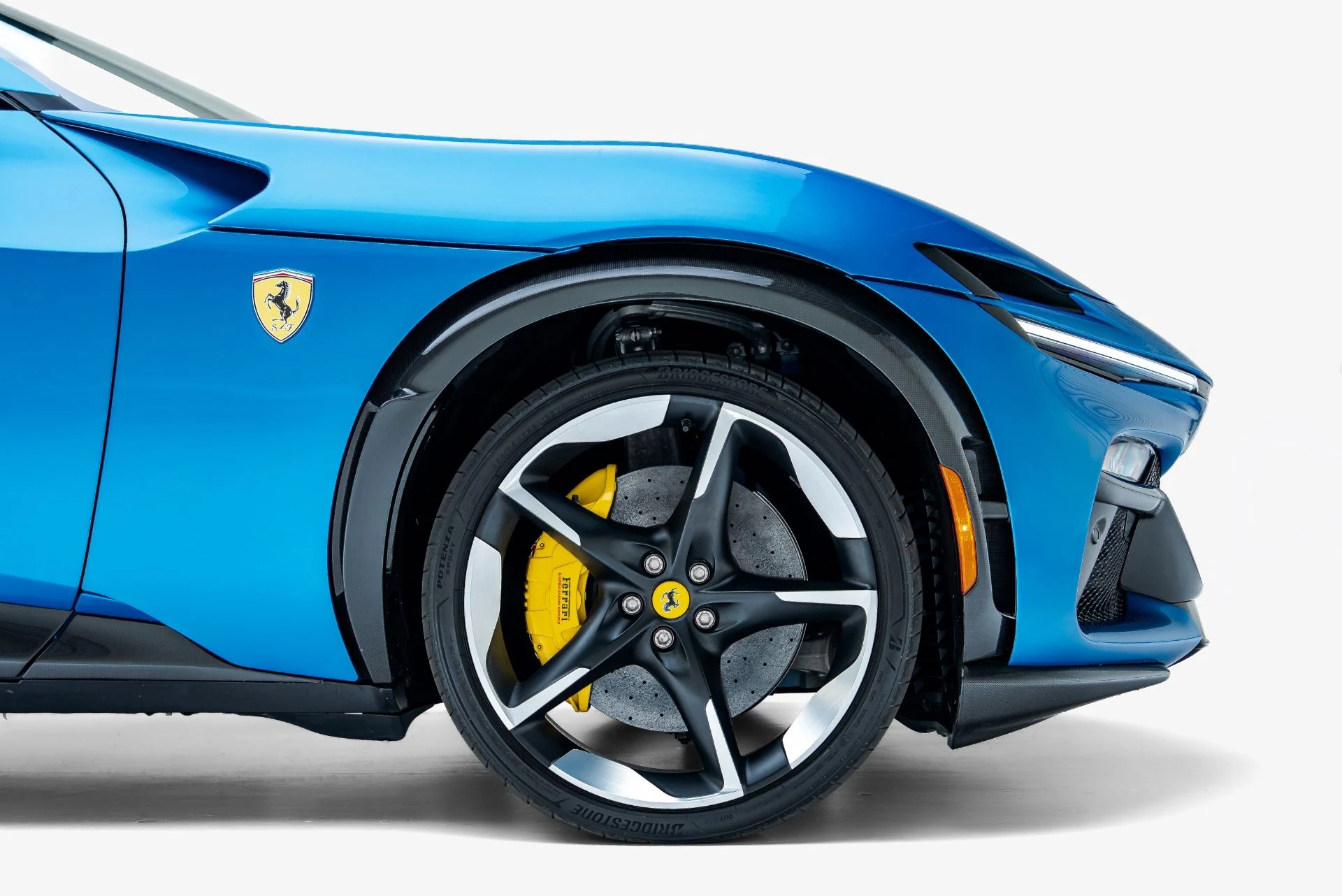 mph015_3888387968_Used_2023_Ferrari_Purosangue_1792516536_f26a592bbd