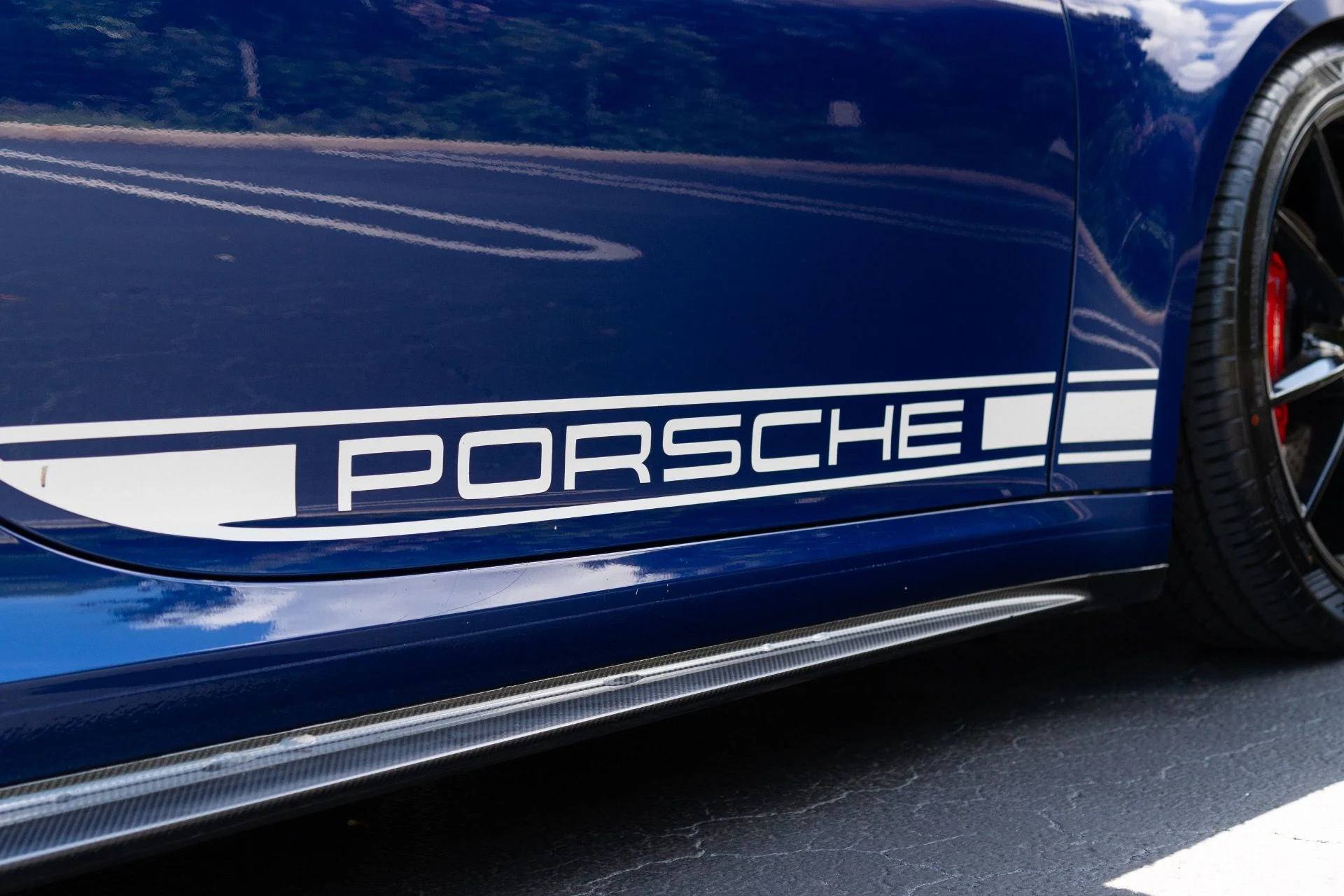 mph015_3889085632_Used_2021_Porsche_911_Carrera_1775497213_ba8ffb4d07