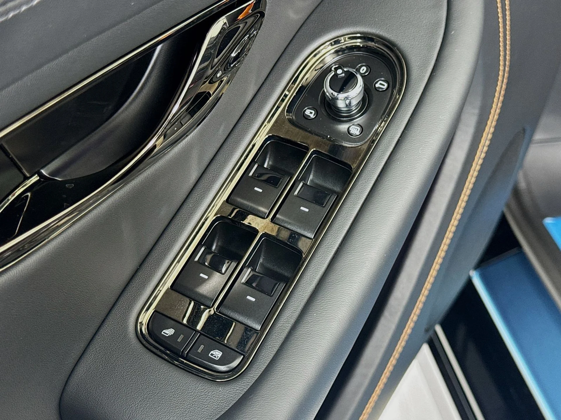 mph015_3908967255_77bdcd76418fa869a45c2fc60333347bx_fa9dec8b58