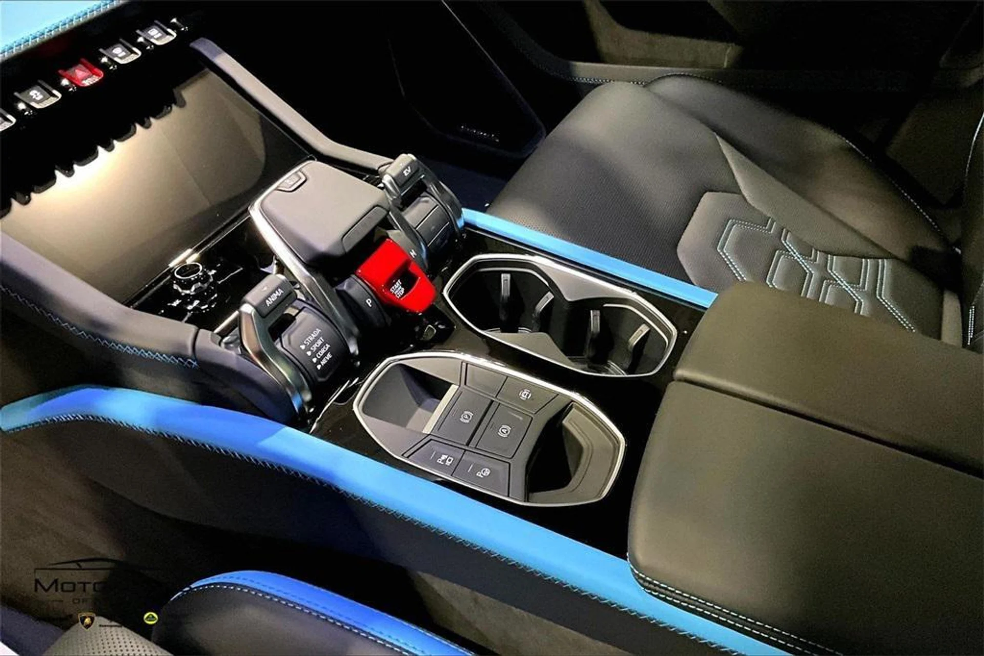 mph015_3913729929_3_Nn_N_wc_G_It_B_Dk_E_Fq6_Oi_Yne_BI_1_U_0286e20bed