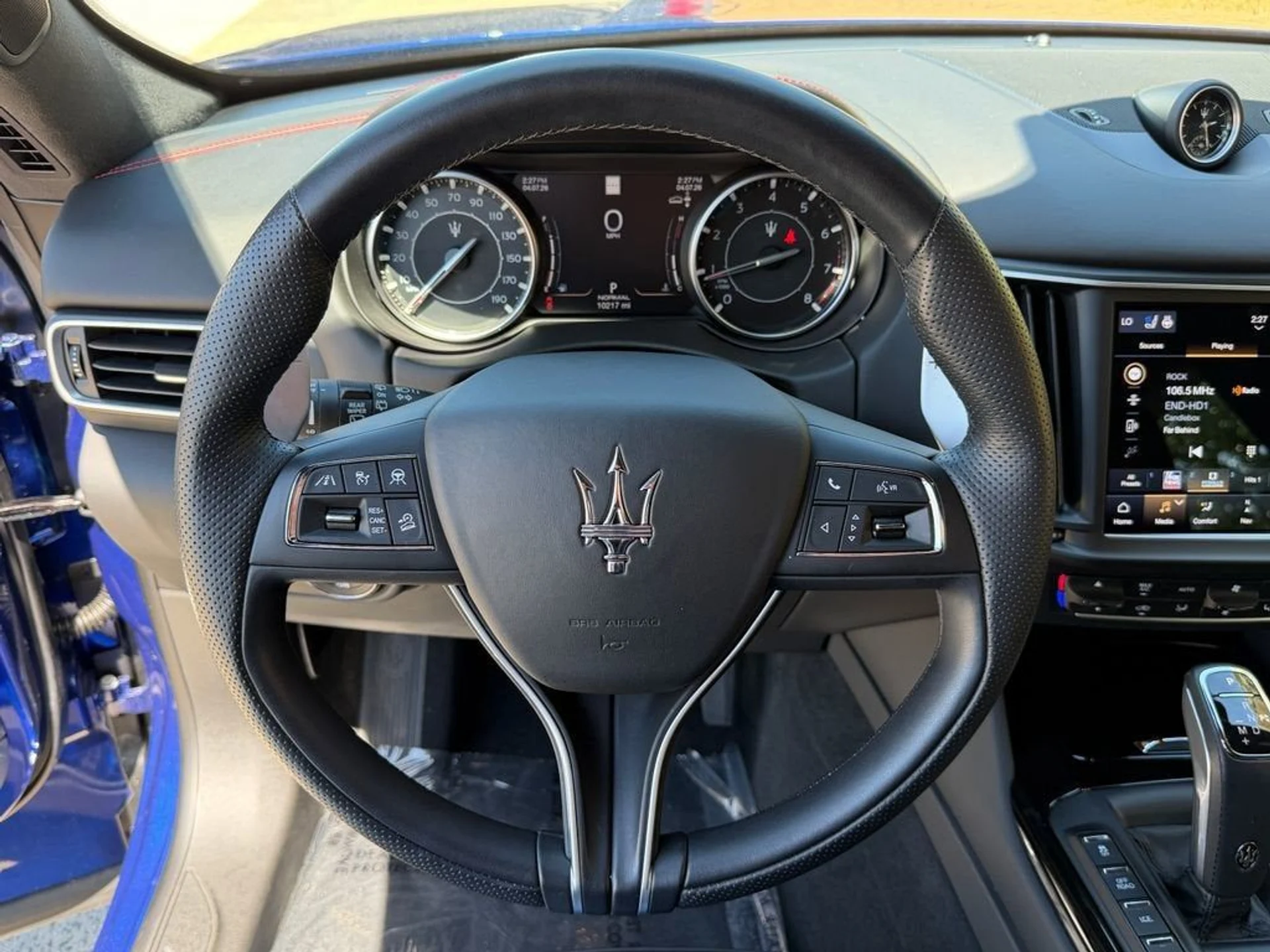 mph015_3914524010_5d4e00b7d31c42f4af589f26f33e4227_018a306335